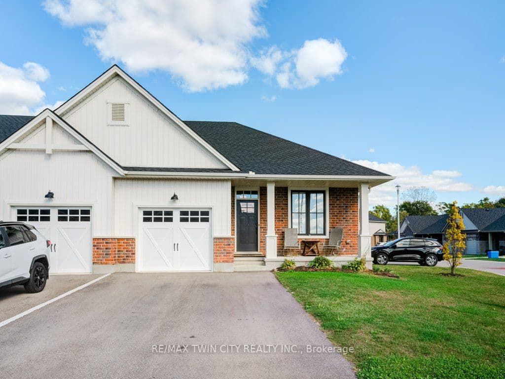 102 Livingston Drive, Tillsonburg, ON N4G 0J3