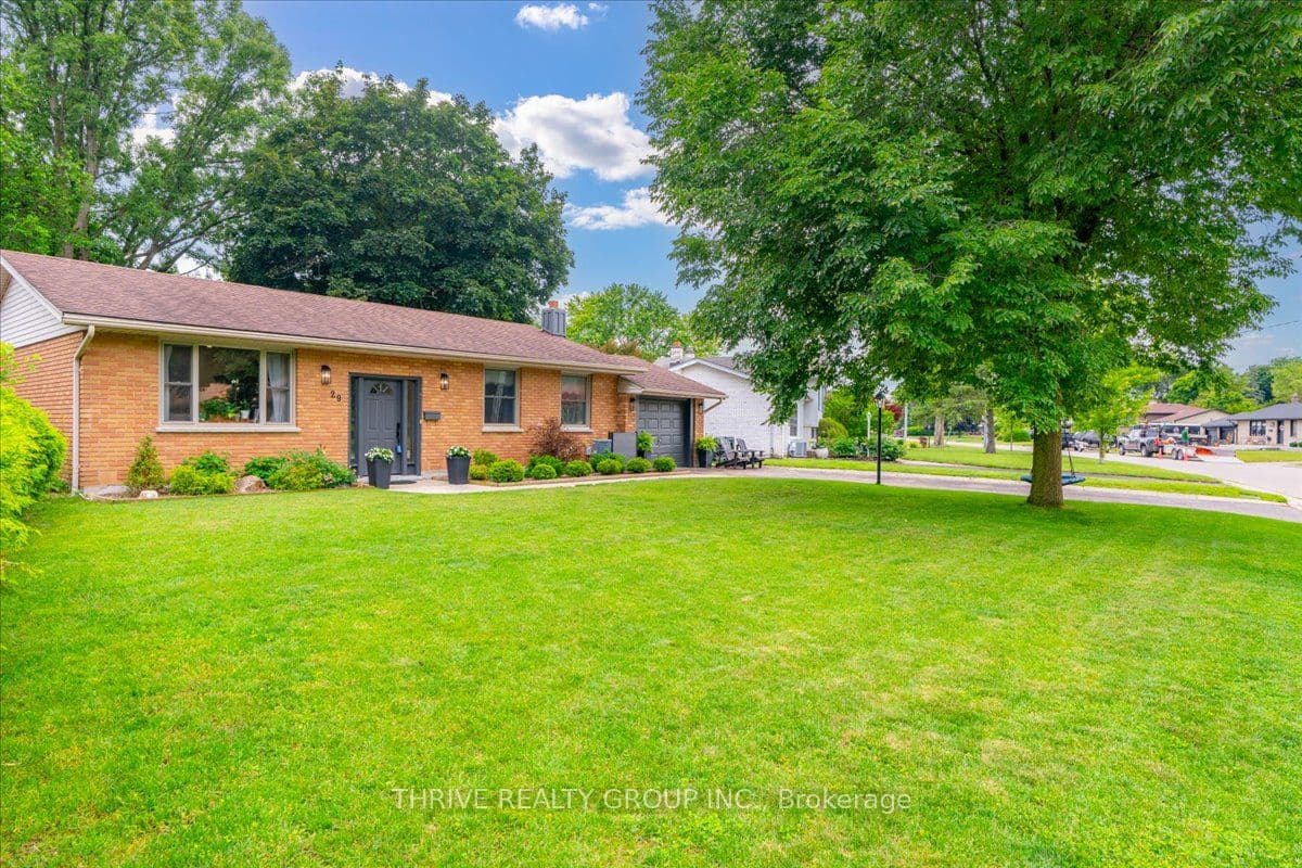 29 Southland Drive, London South, ON N6P 1E5