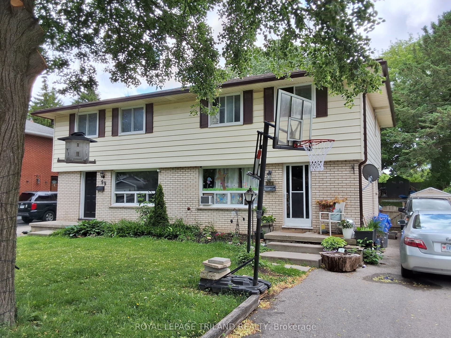 101 Cecilia Avenue, London East, ON N5Y 3Z9