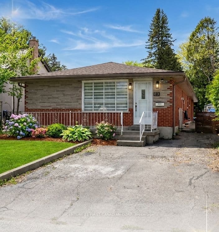 201 Emerson Avenue, London South, ON N5Z 3L5