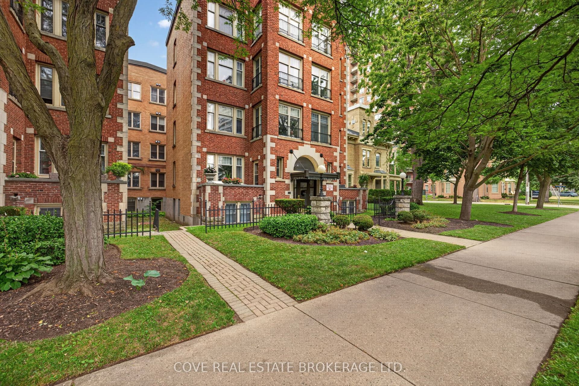 280 Queens Avenue 104, London East, ON N6B 1X3
