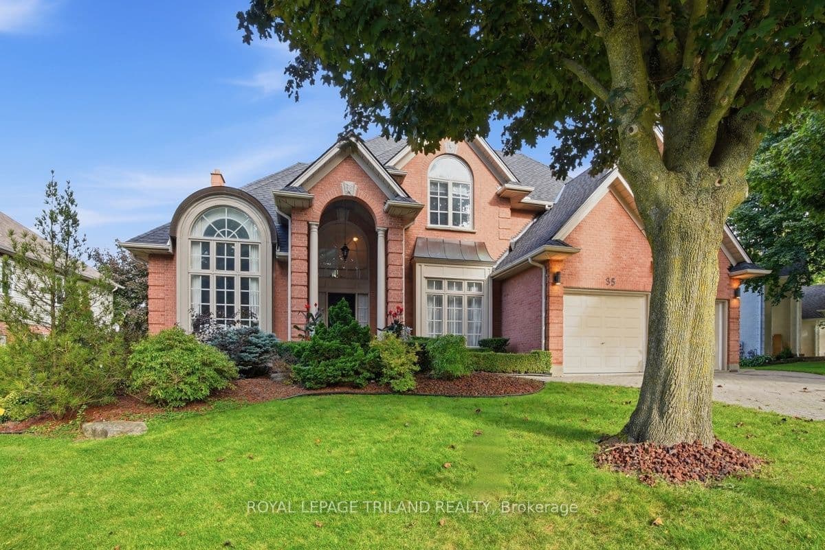 35 Butternut Grove, London South, ON N6K 4J4