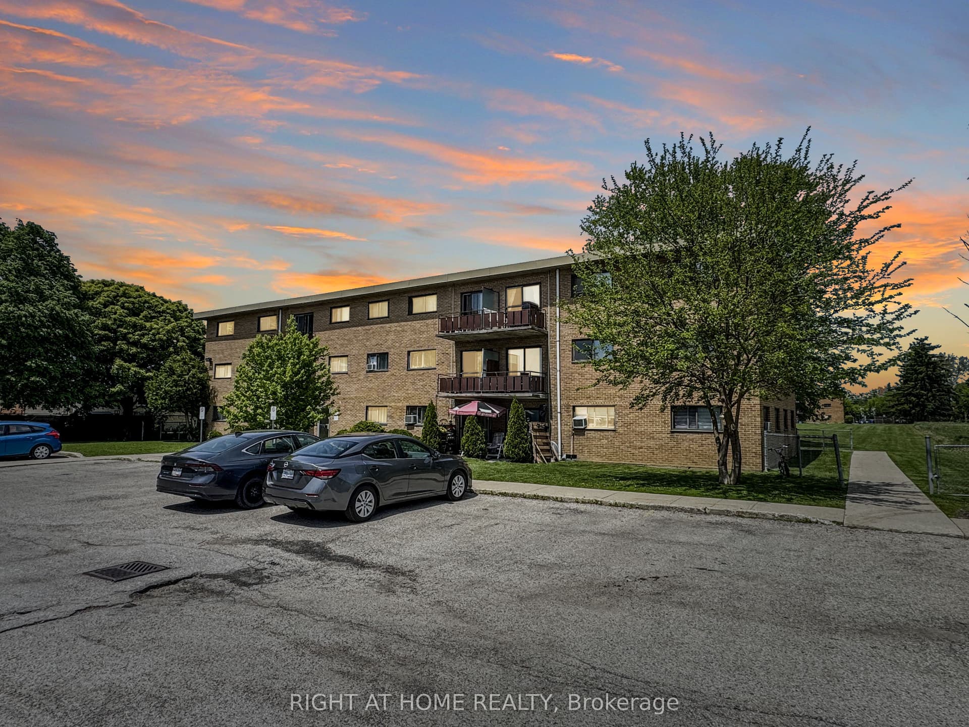 1830 Dumont Street 101, London East, ON N5W 2S1