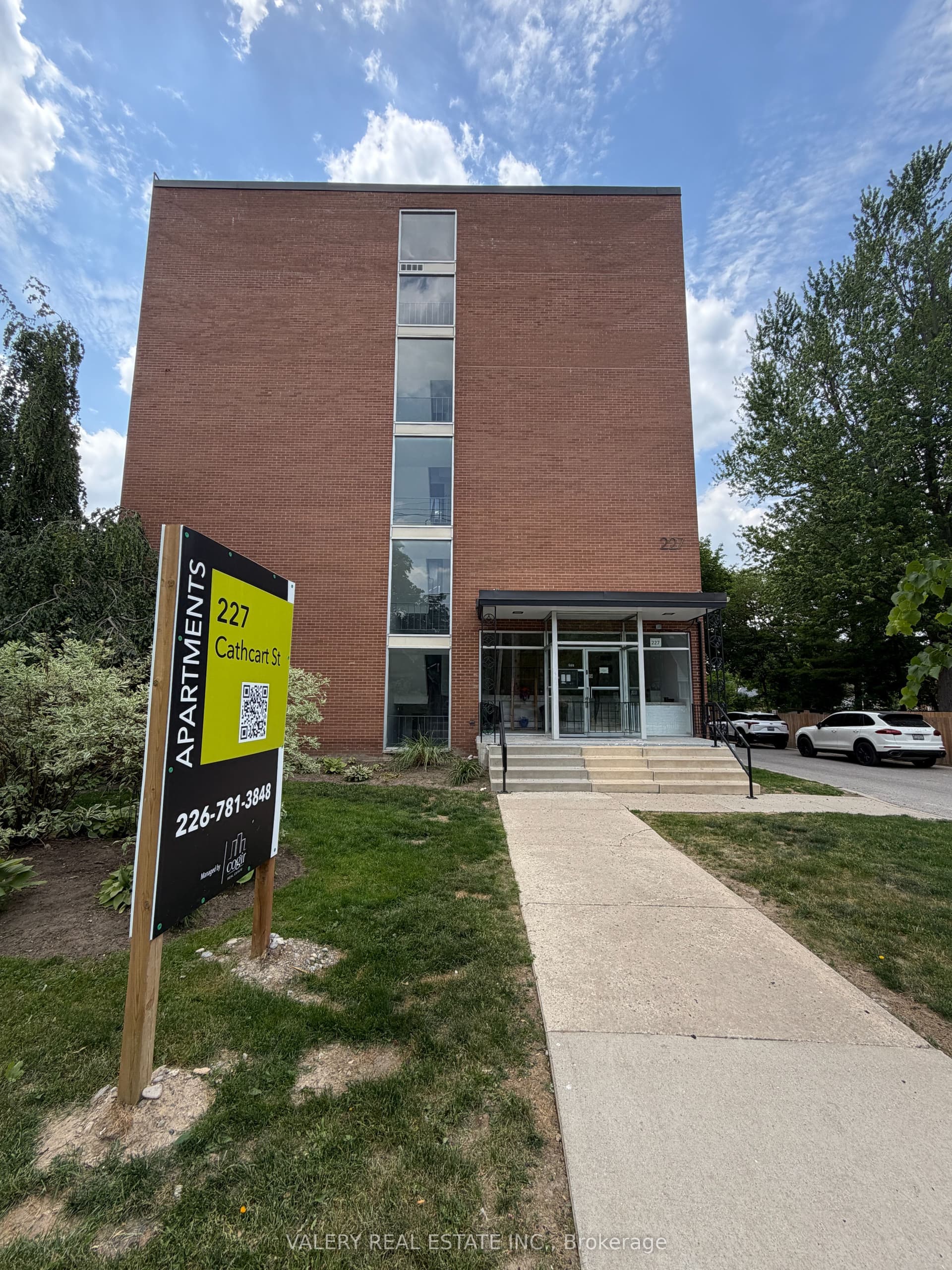 227 Cathcart Street 203, London South, ON ON N6C 3M8