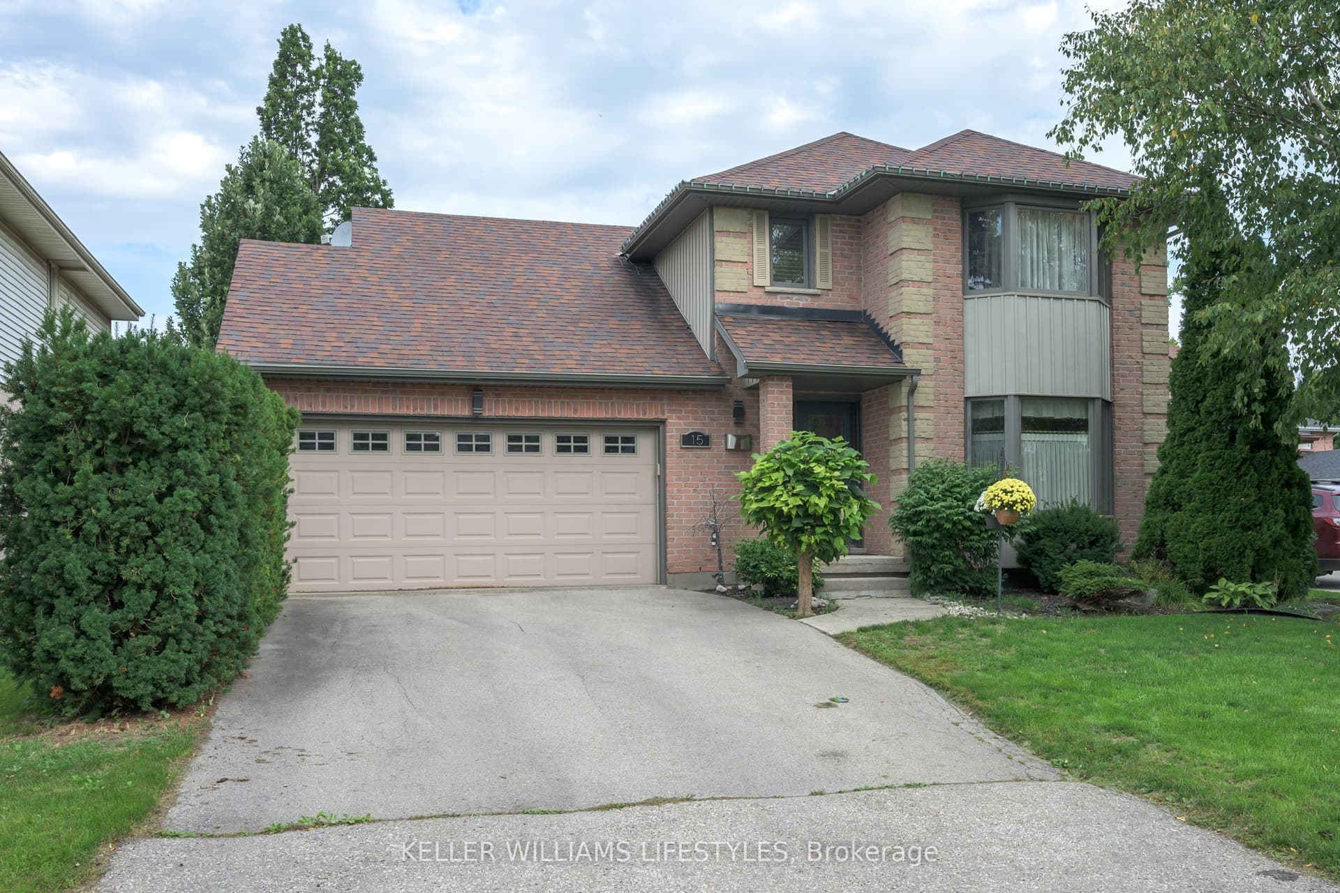 15 Winship Close, London South, ON N6C 5M7