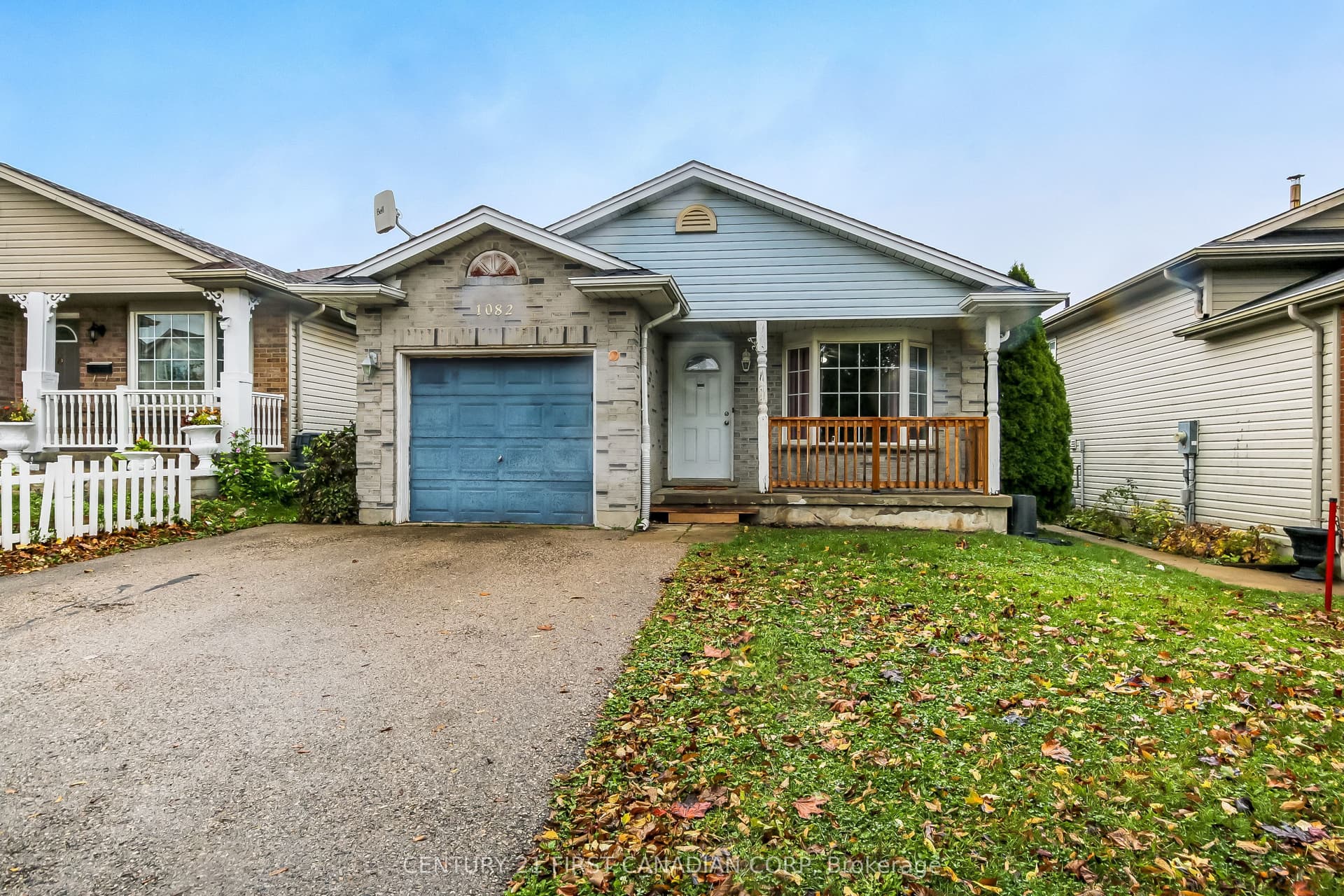 1082 Farnsborough Crescent, London East, ON N5V 4Y9