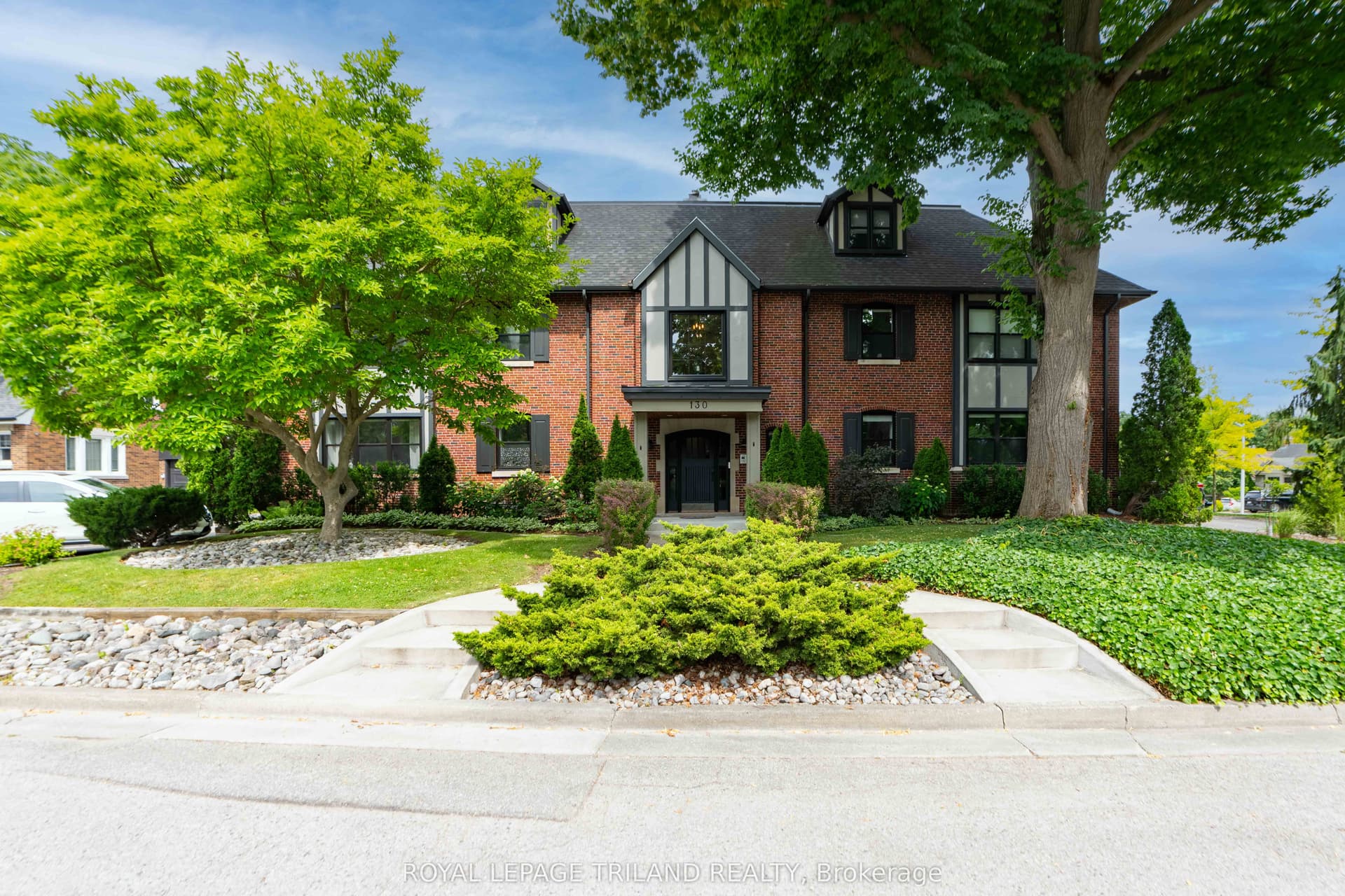 130 Windsor Crescent 3, London South, ON N6C 1V8
