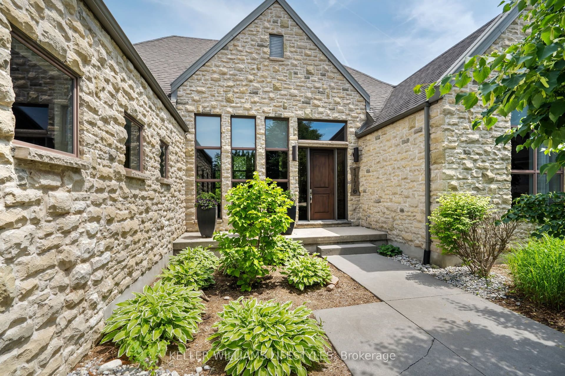 649 Valleystream Walk, London North, ON N6G 3X8