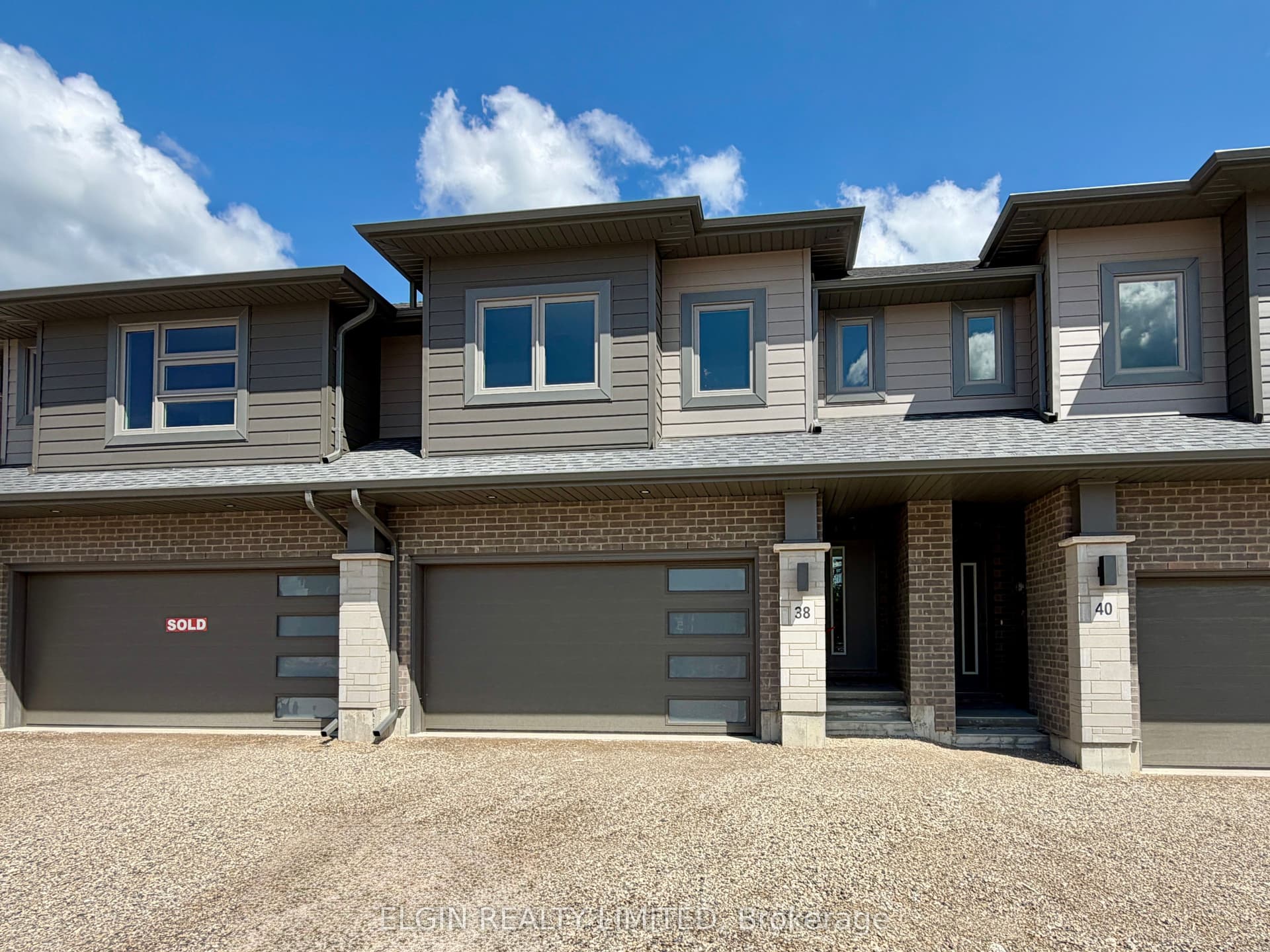 38 Finch Street, Tillsonburg, ON N4G 0L9