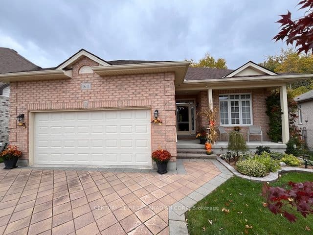 1611 Blackmaple Crescent, London East, ON N5Y 6L7
