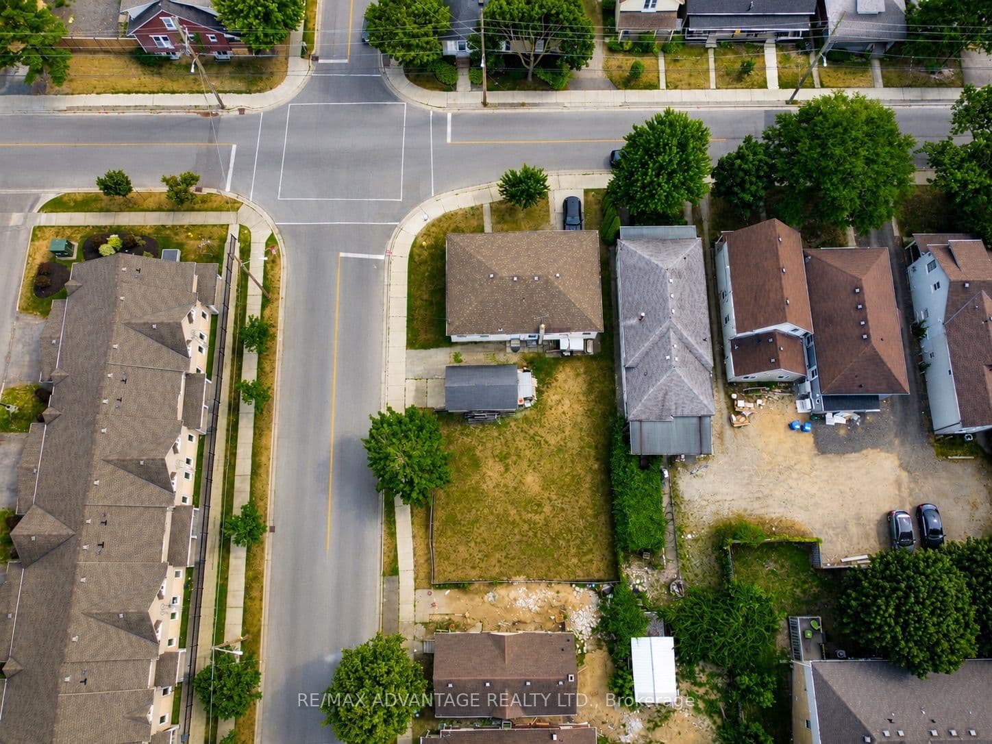 162-164 Mill Street, London East, ON N6A 1P6