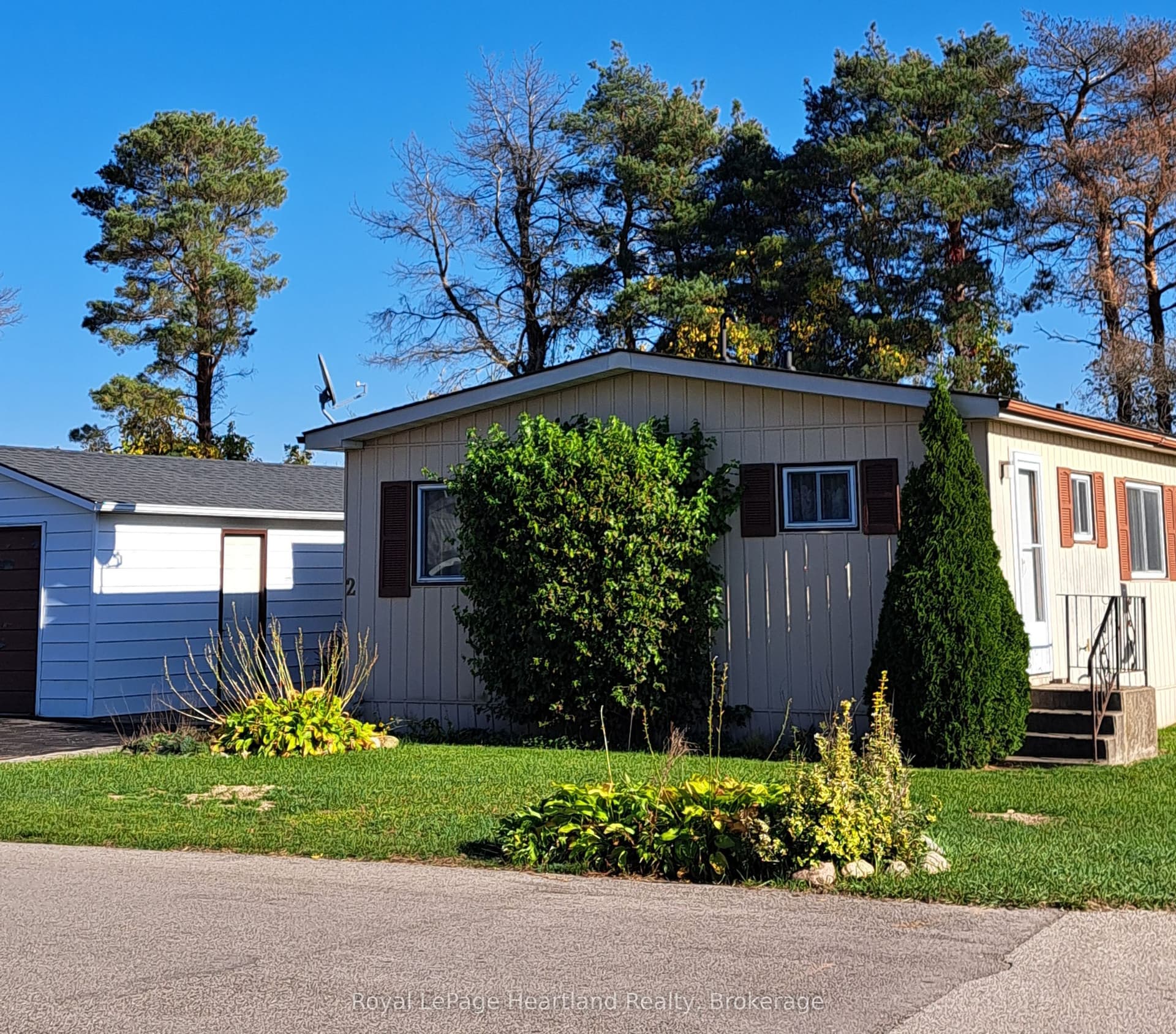 2 Velma Street, Strathroy-Caradoc, ON N7G 0C5