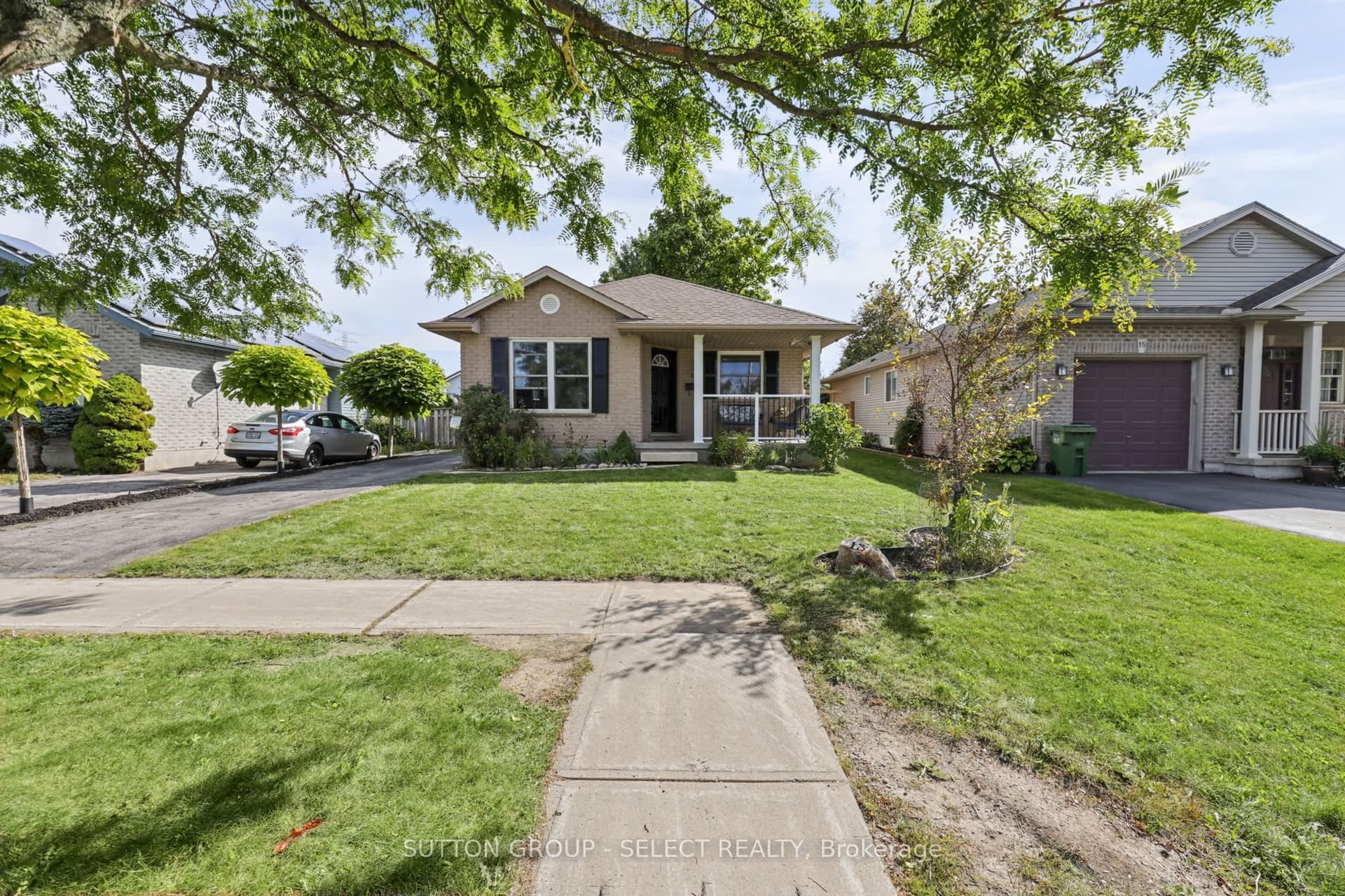 13 Goldenrod Court, St. Thomas, ON N5P 4M7