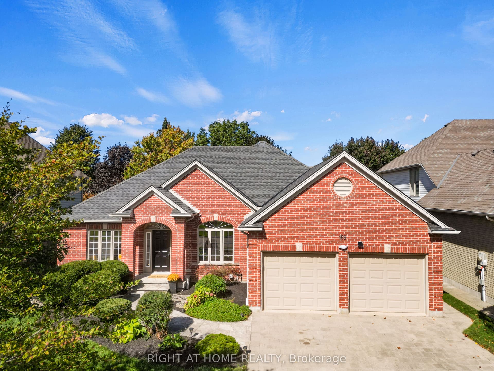 169 West Rivertrace Walk, London North, ON N6G 5J9