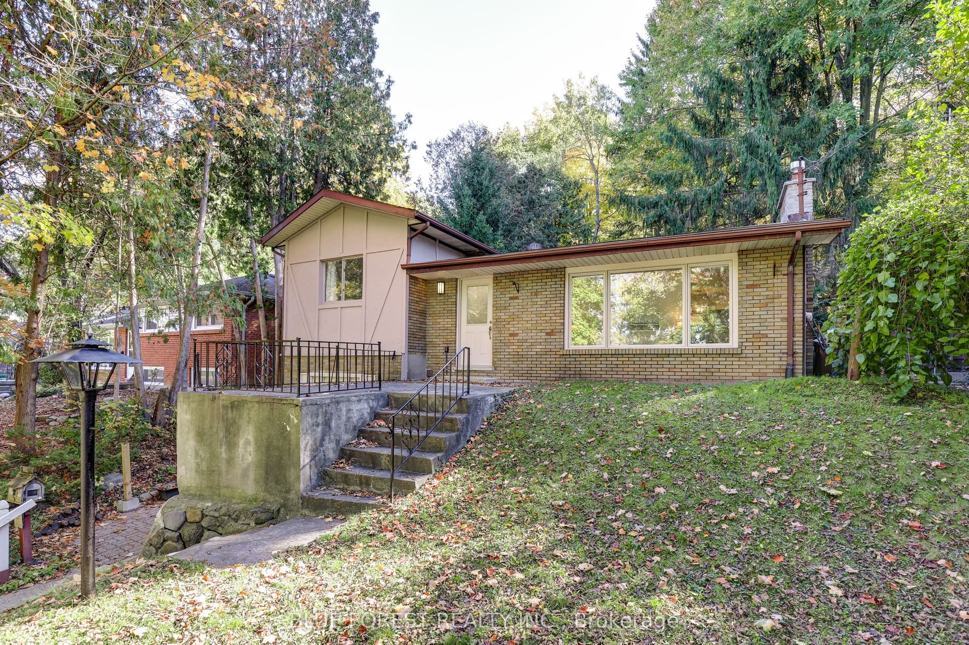 786 Springbank Drive, London South, ON N6K 1A4