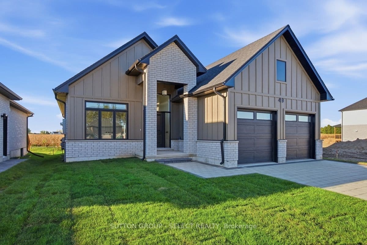 49 Hardy Drive, Strathroy-Caradoc, ON N7G 0G2