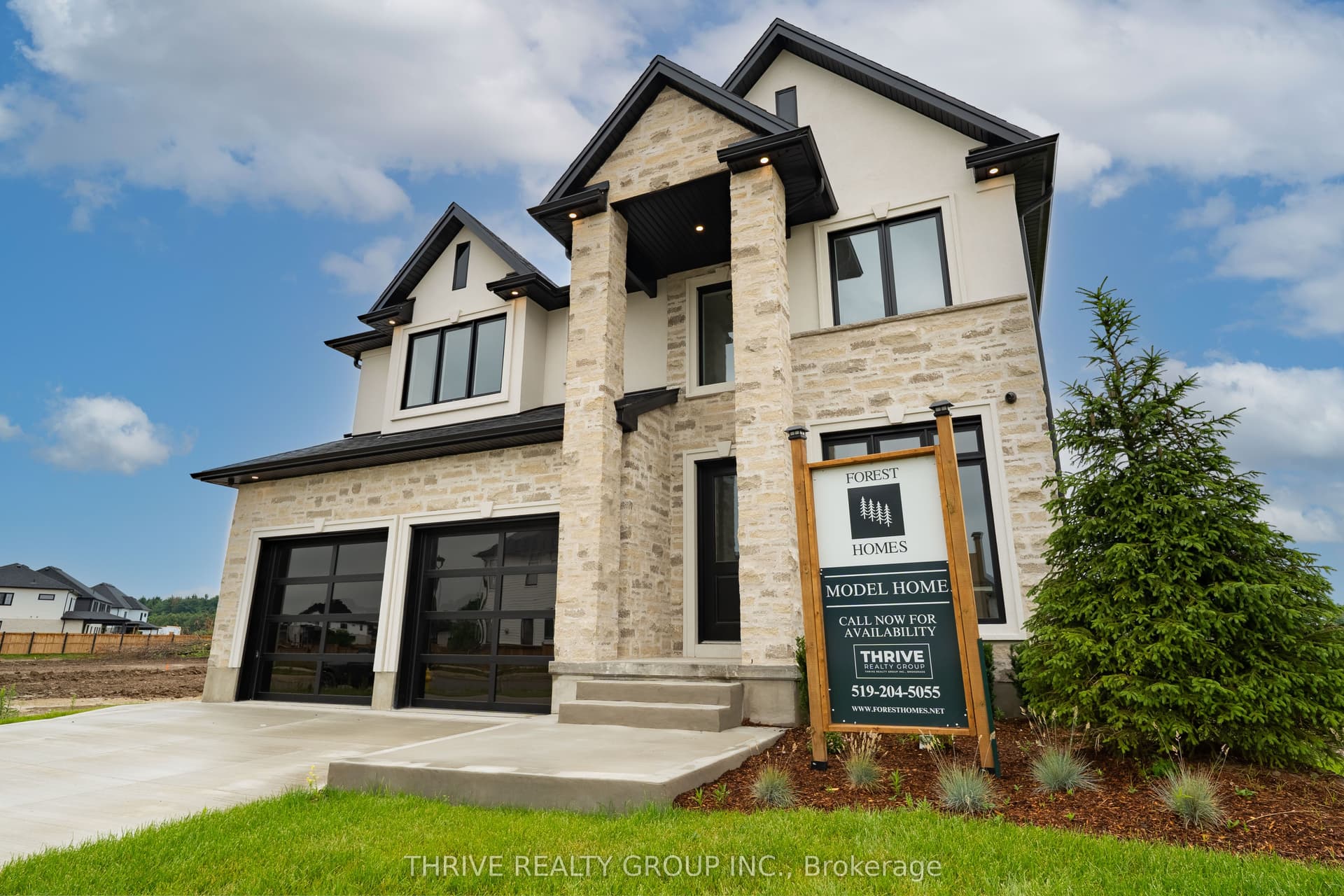 4067 Fallingbrook Road, London South, ON N6P 0H7
