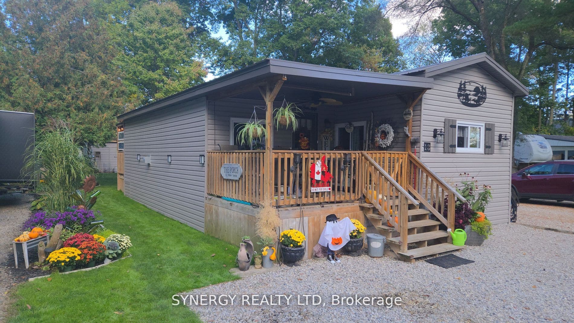 24749 Park Street, Strathroy-Caradoc, ON N7G 1P4