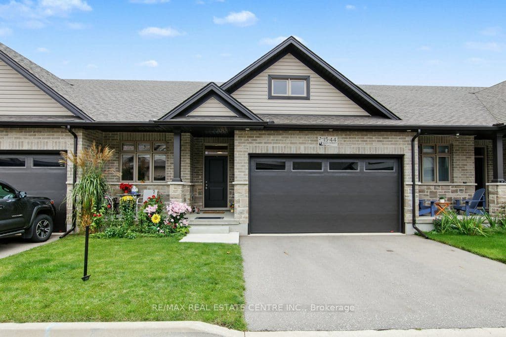 44 MAIN Street E 15, East Zorra-Tavistock, ON N0J 1M0