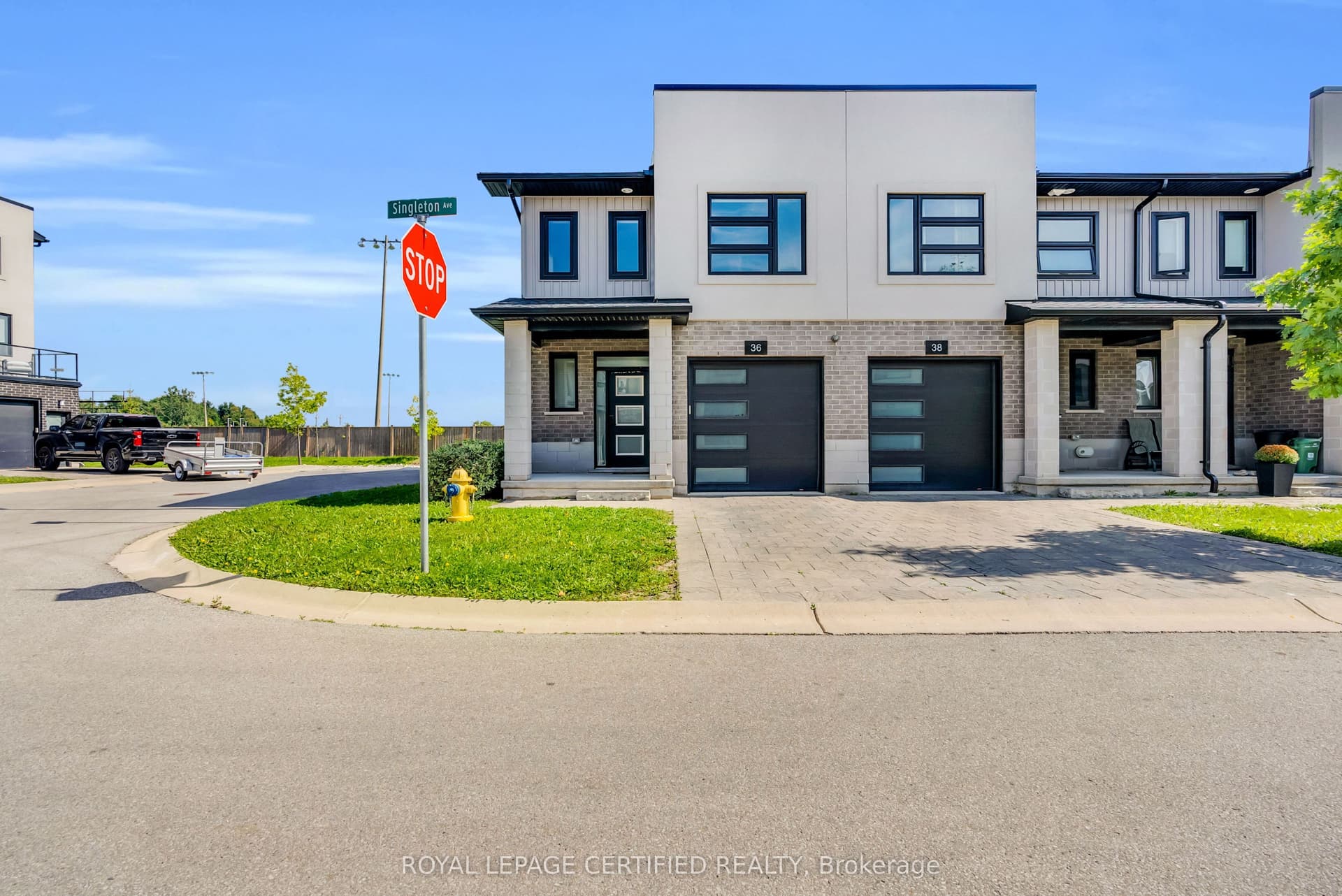 3380 Singleton Avenue 36, London South, ON N6L 0E8