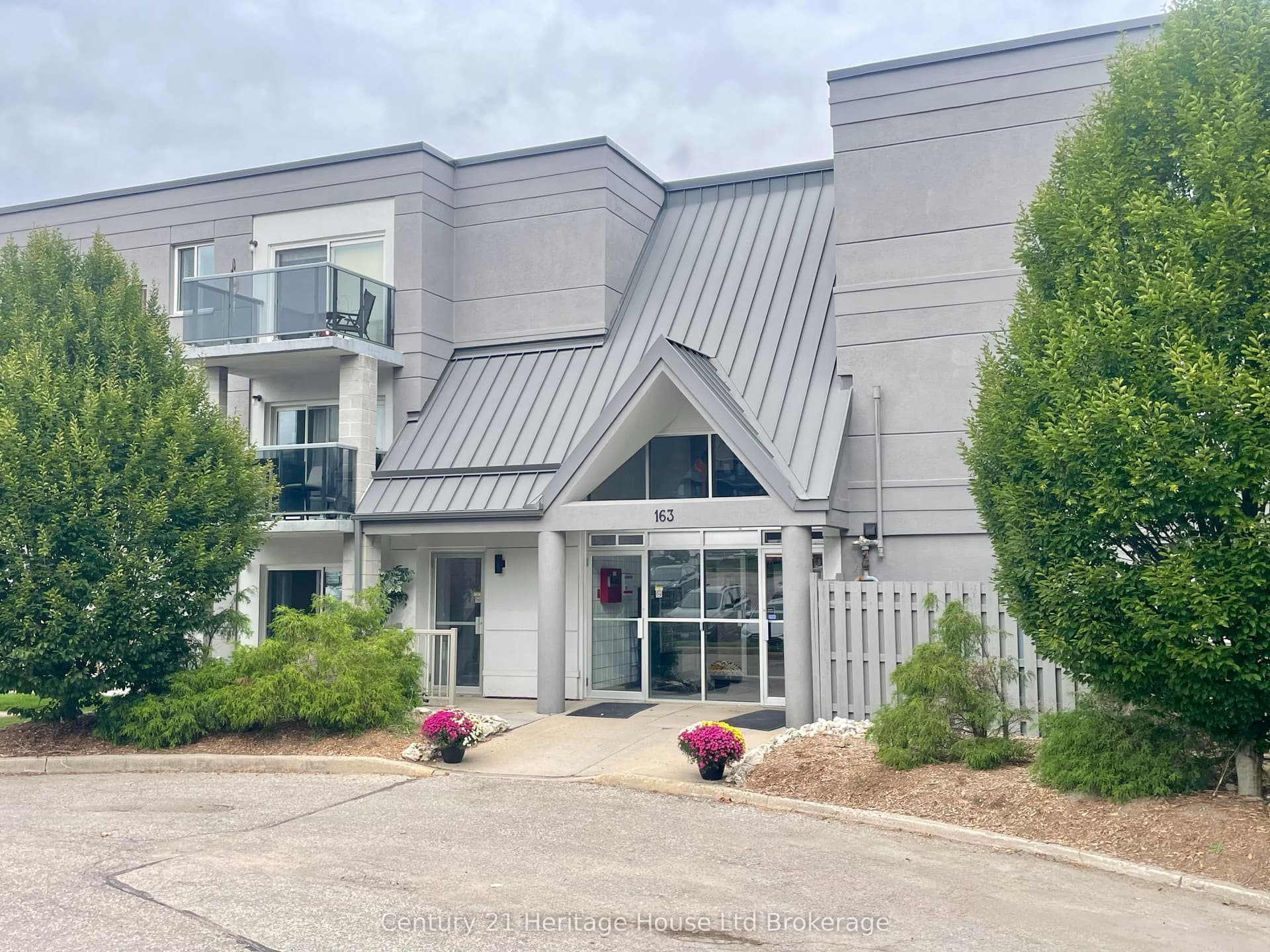 163 Ferguson Avenue 202, Woodstock, ON N4V 1A6