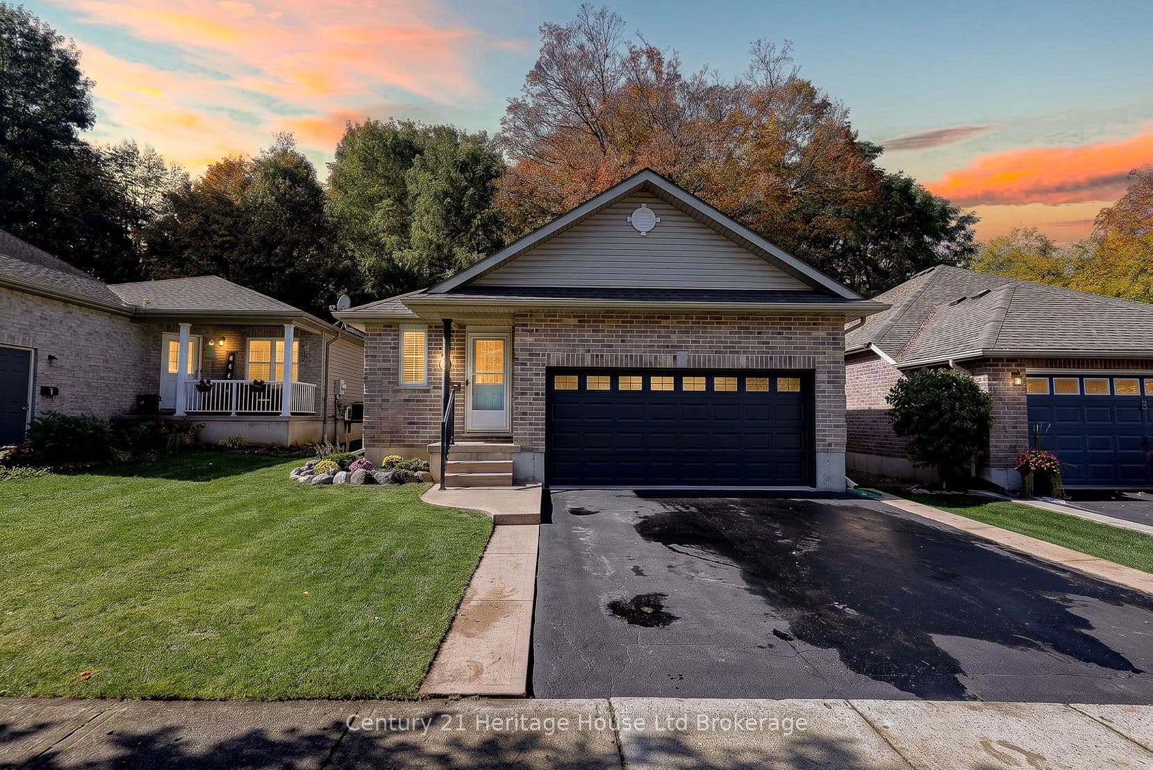 10 Potters Way, Woodstock, ON N4S 8Z5