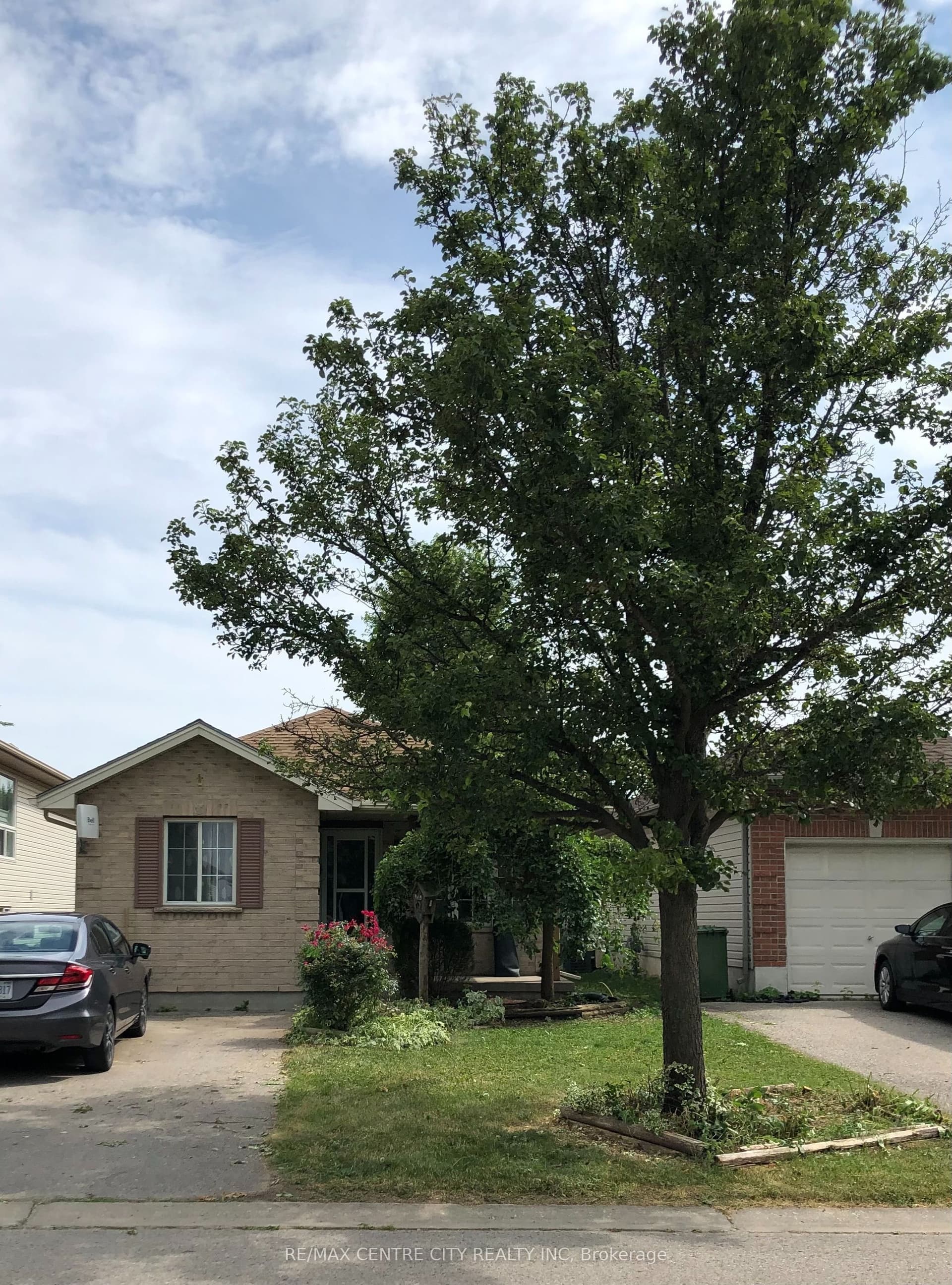 21 Juno Drive, St. Thomas, ON N5R 6C3