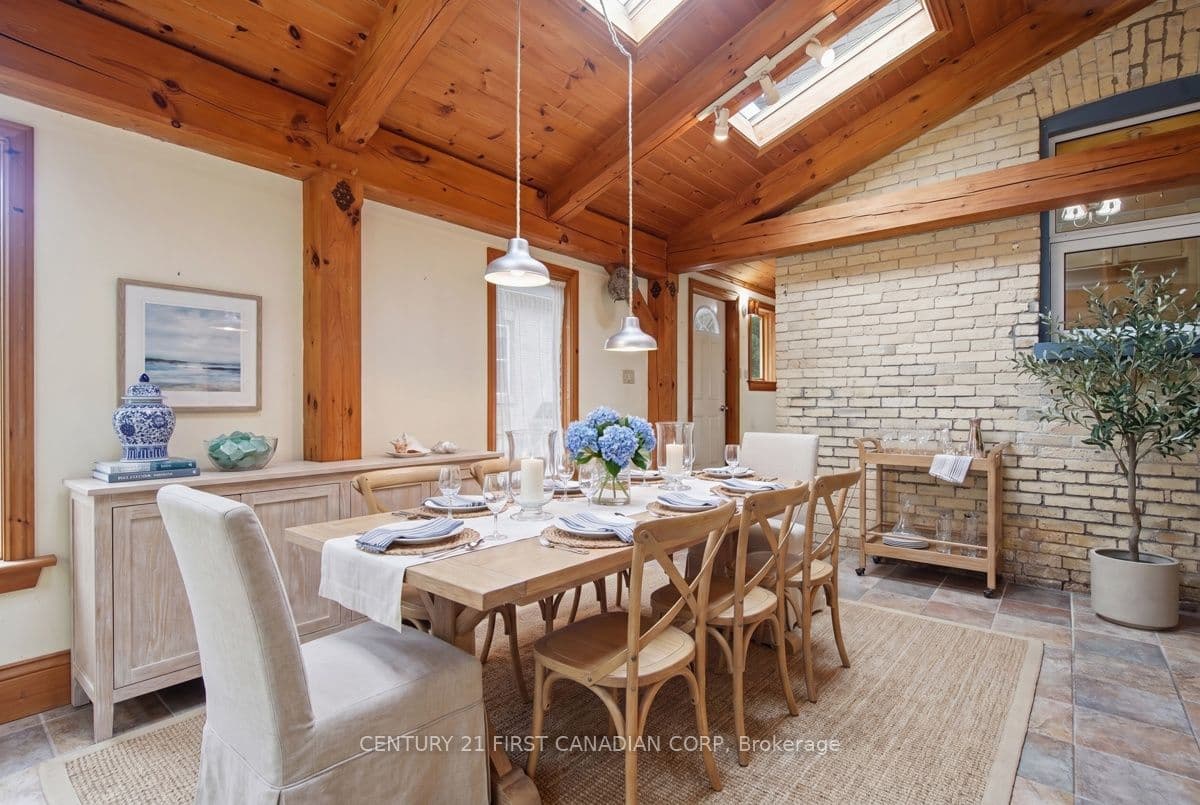 834 Colborne Street, London East, ON N6A 4A2