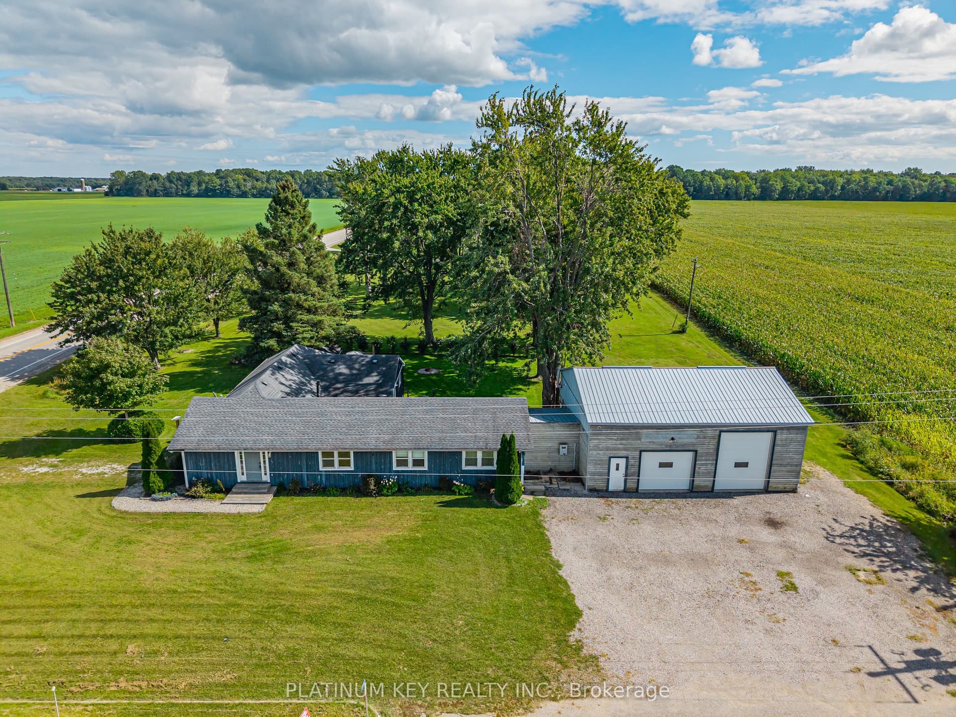 2731 Longwoods Road, Southwest Middlesex, ON N0L 2N0