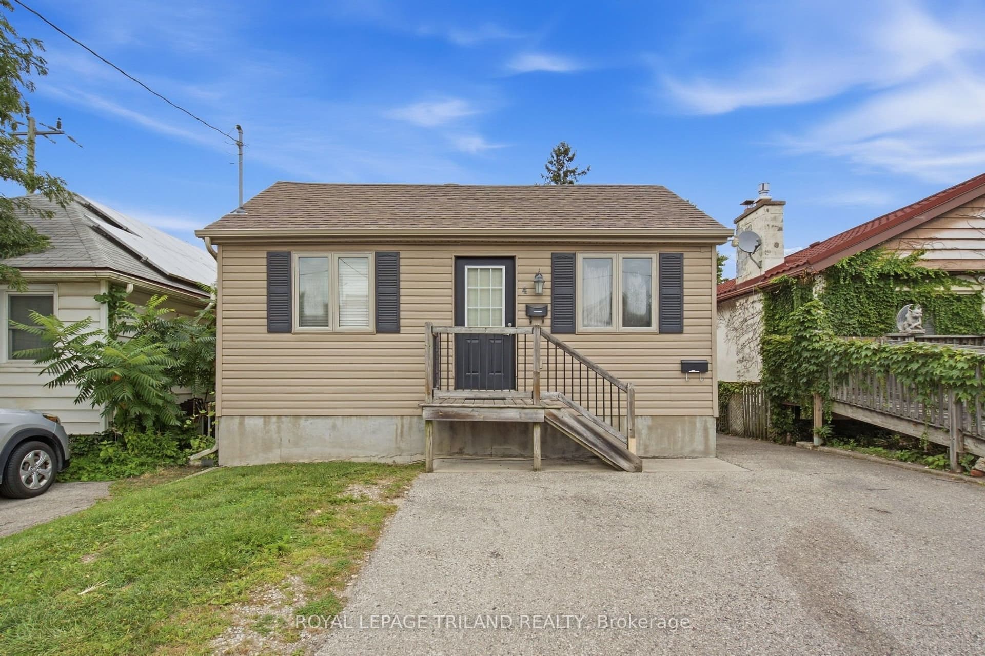 4 Emery Street W Lower, London South, ON N6J 1P9
