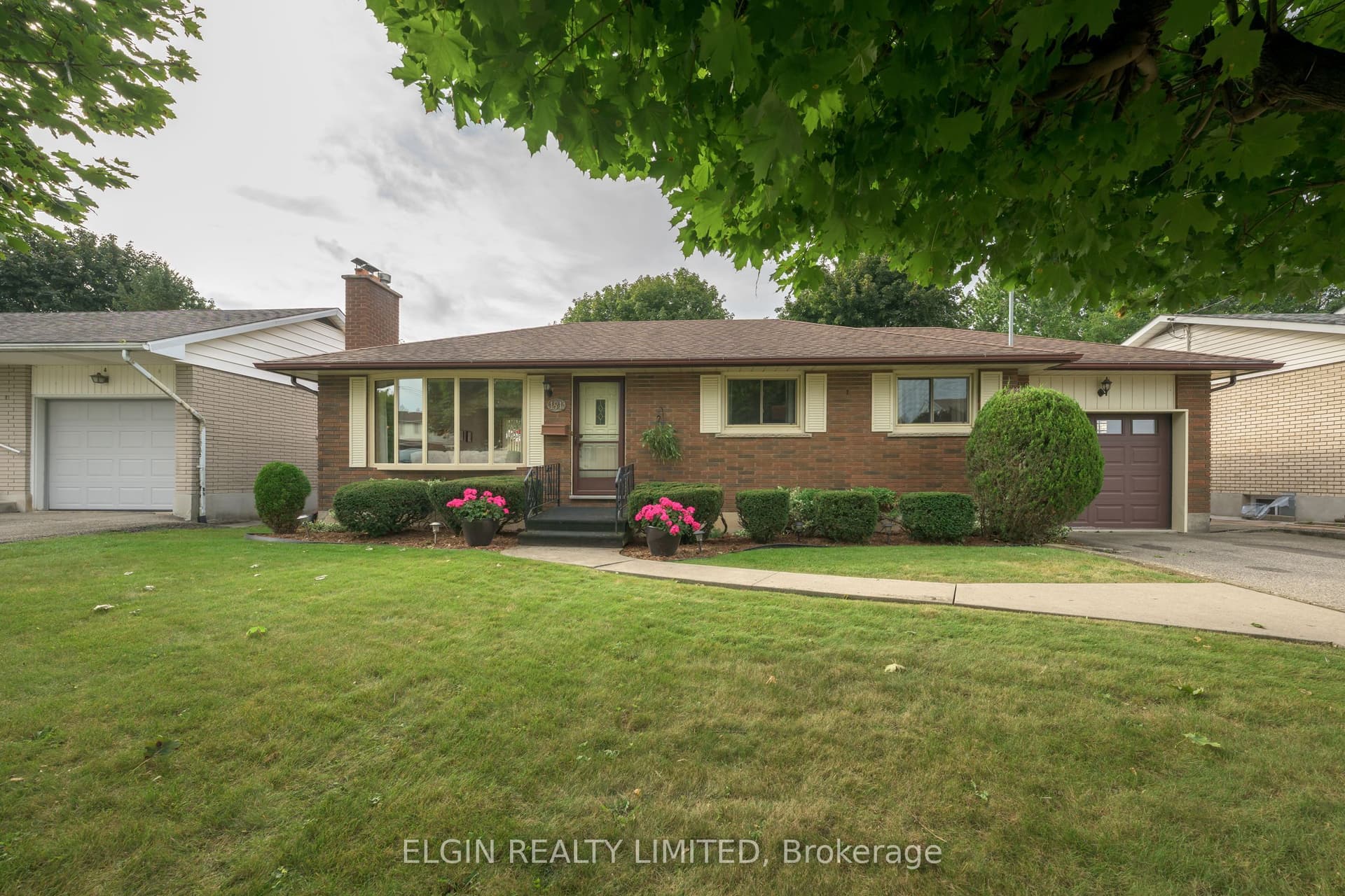 181 Locust Street, St. Thomas, ON N5R 2C8