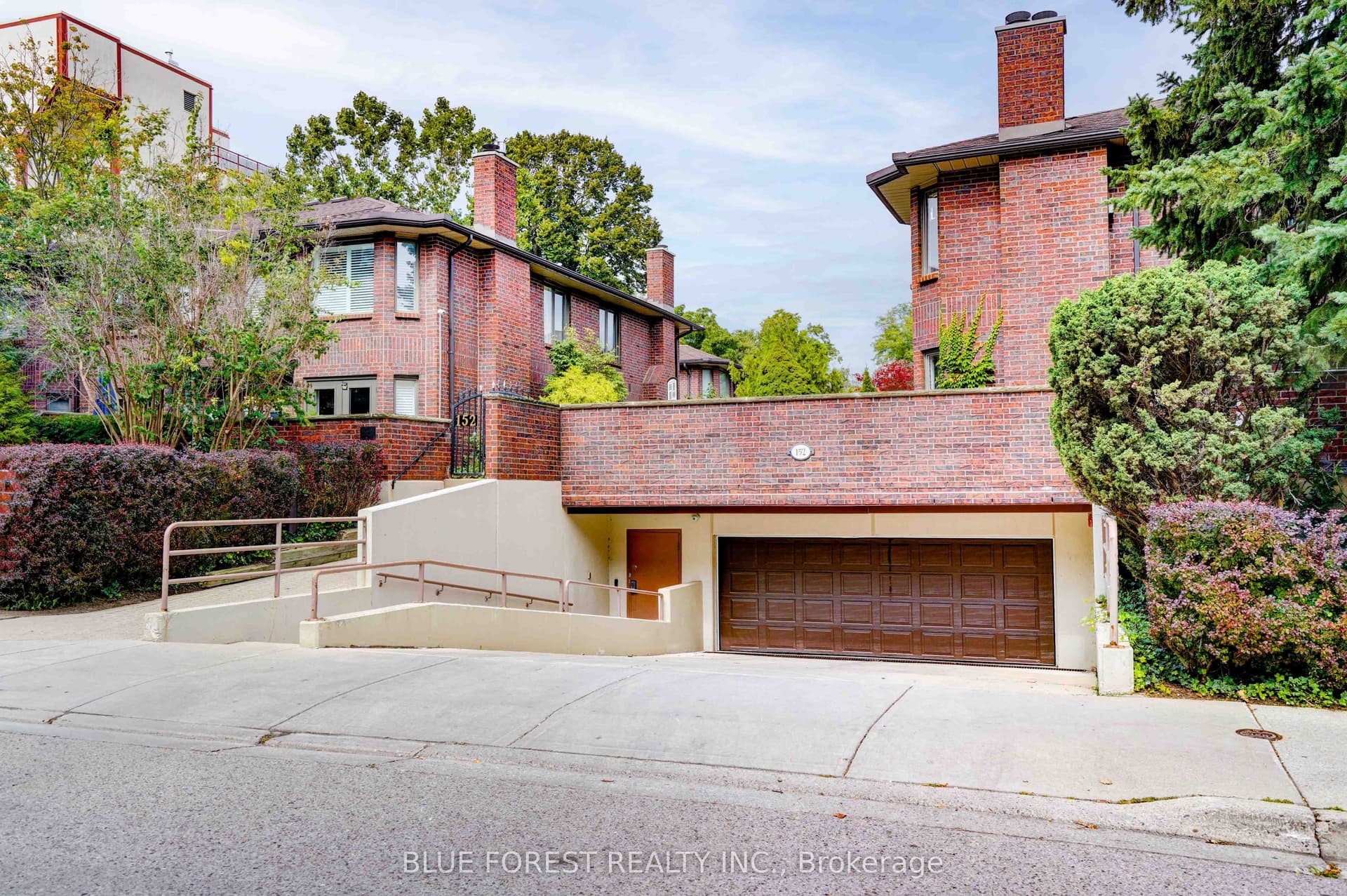 152 Albert Street, London East, ON N6A 1M6