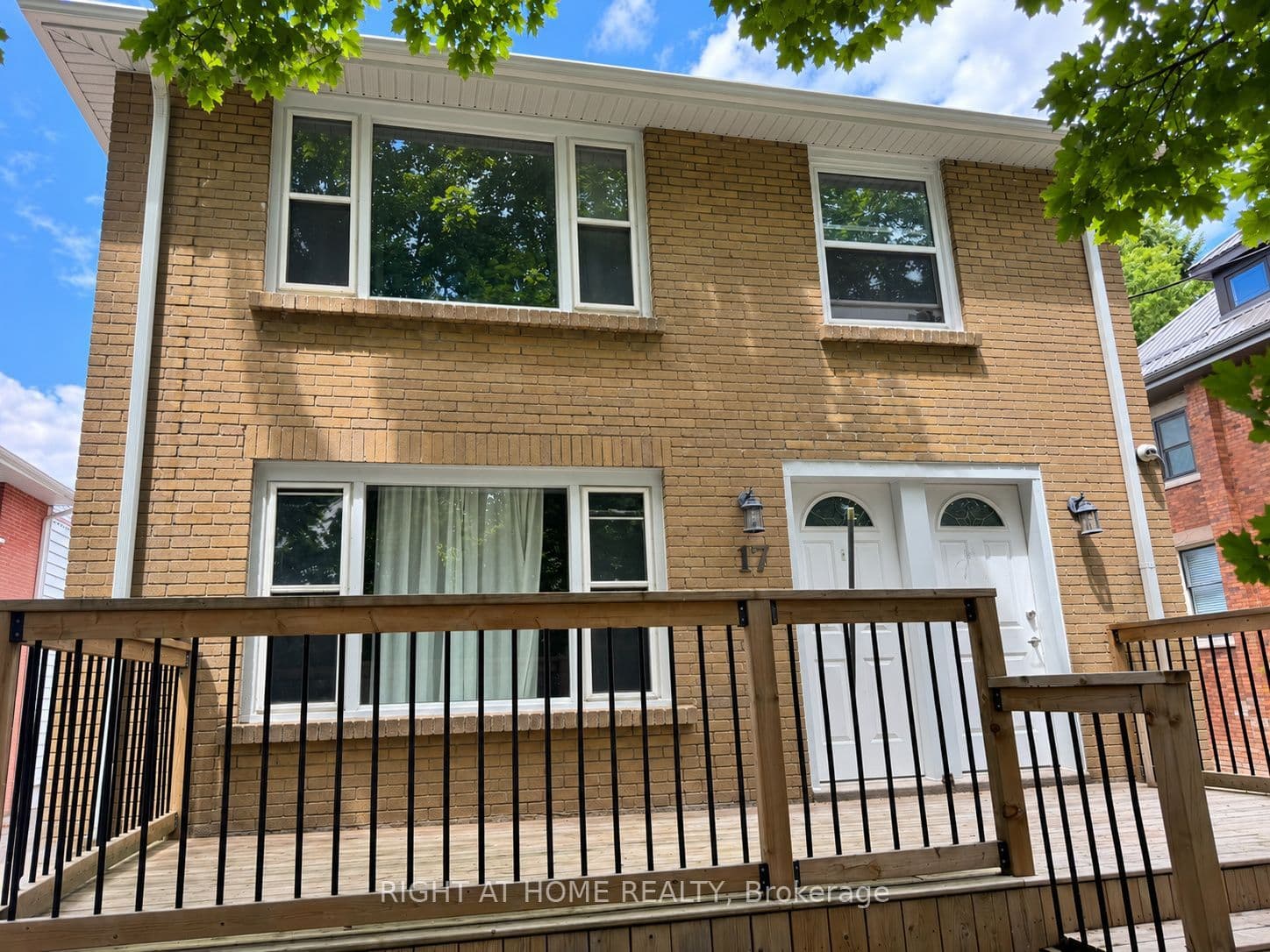 17 Evergreen Avenue, London South, ON N6J 1A6