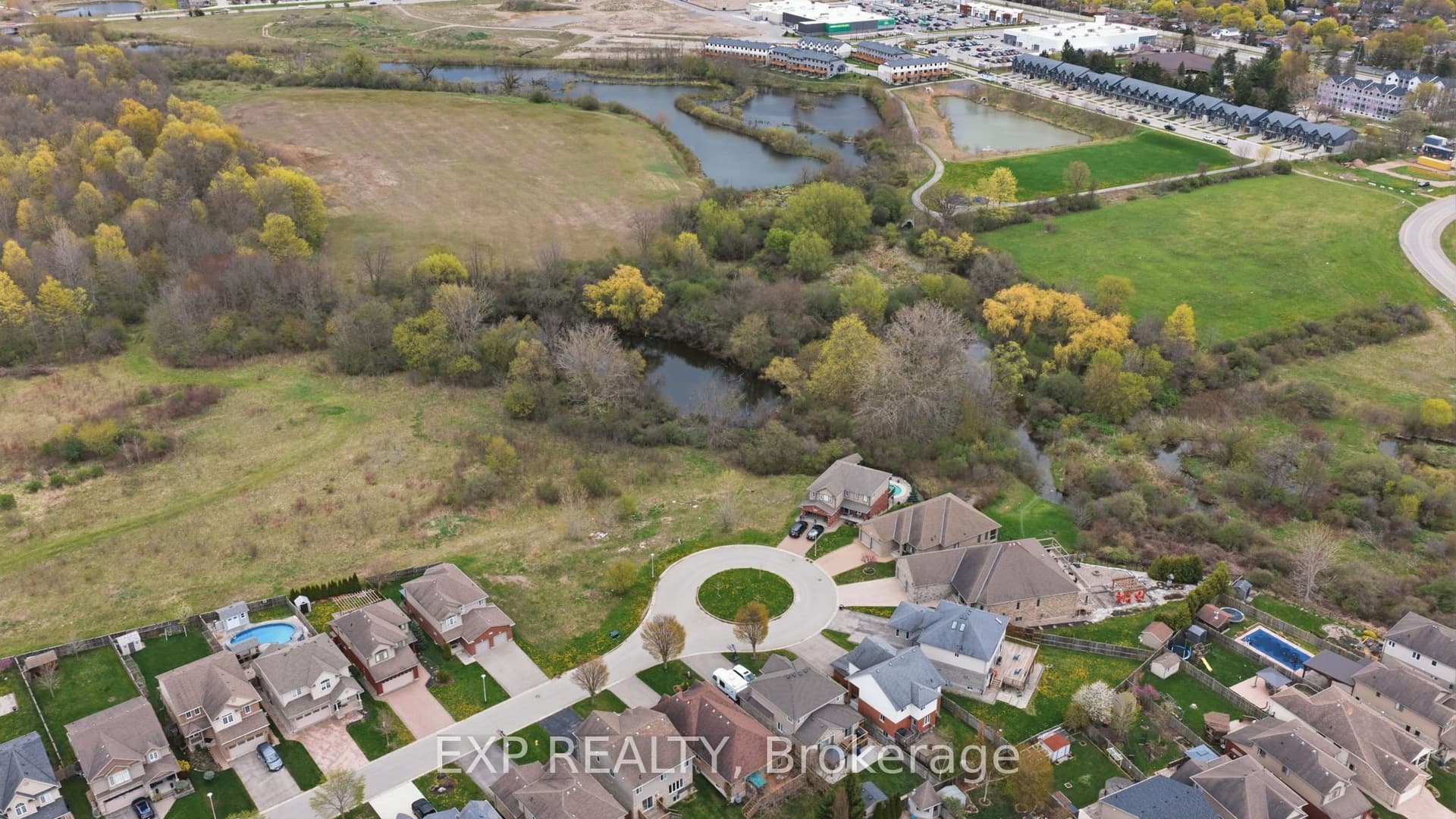 1604 Vandusen Court, London North, ON N5X 0G2