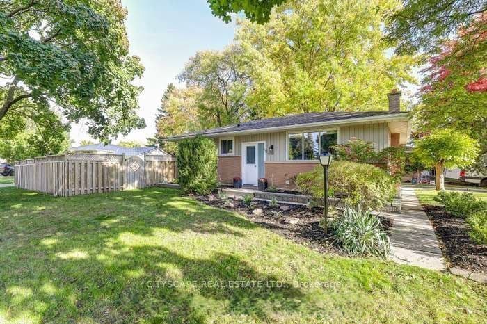 1050 Apache Road Basement, London East, ON N5V 2W3