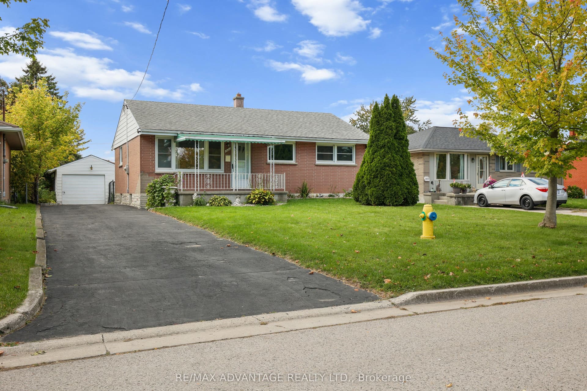 1920 Duluth Crescent, London East, ON N5V 1H7