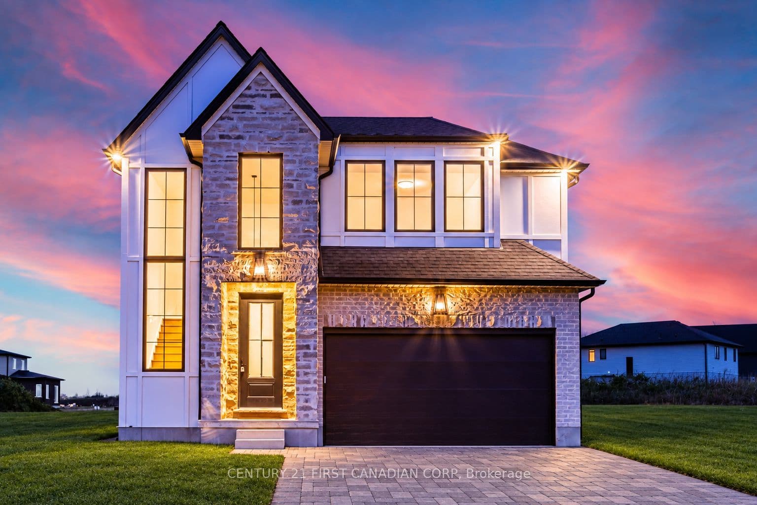 2211 DARWIN Crescent, London South, ON N6P 0J6