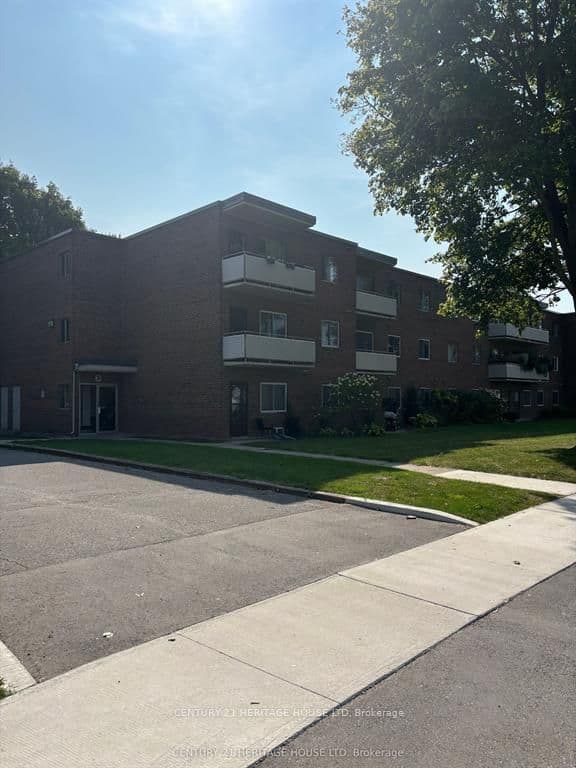 31 Parkside Drive 310, St. Thomas, ON N5R 3V1