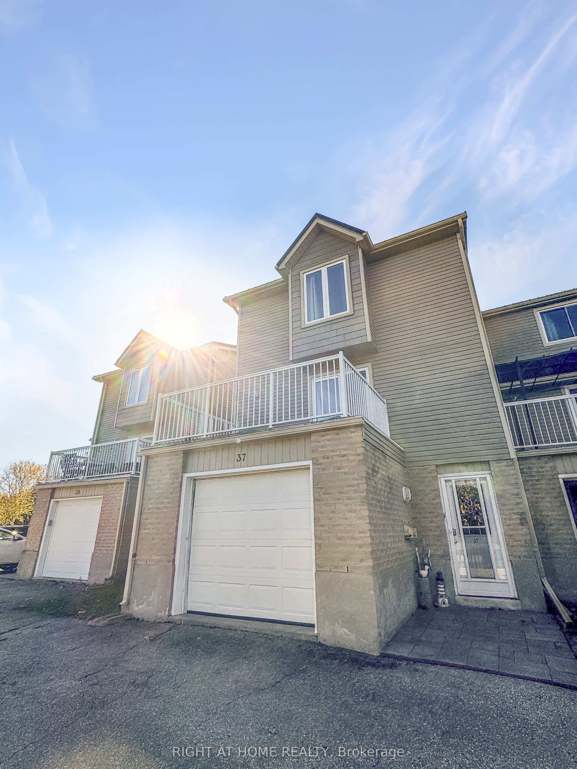 301 E Carlow Road S 37, Central Elgin, ON N5L 1B8
