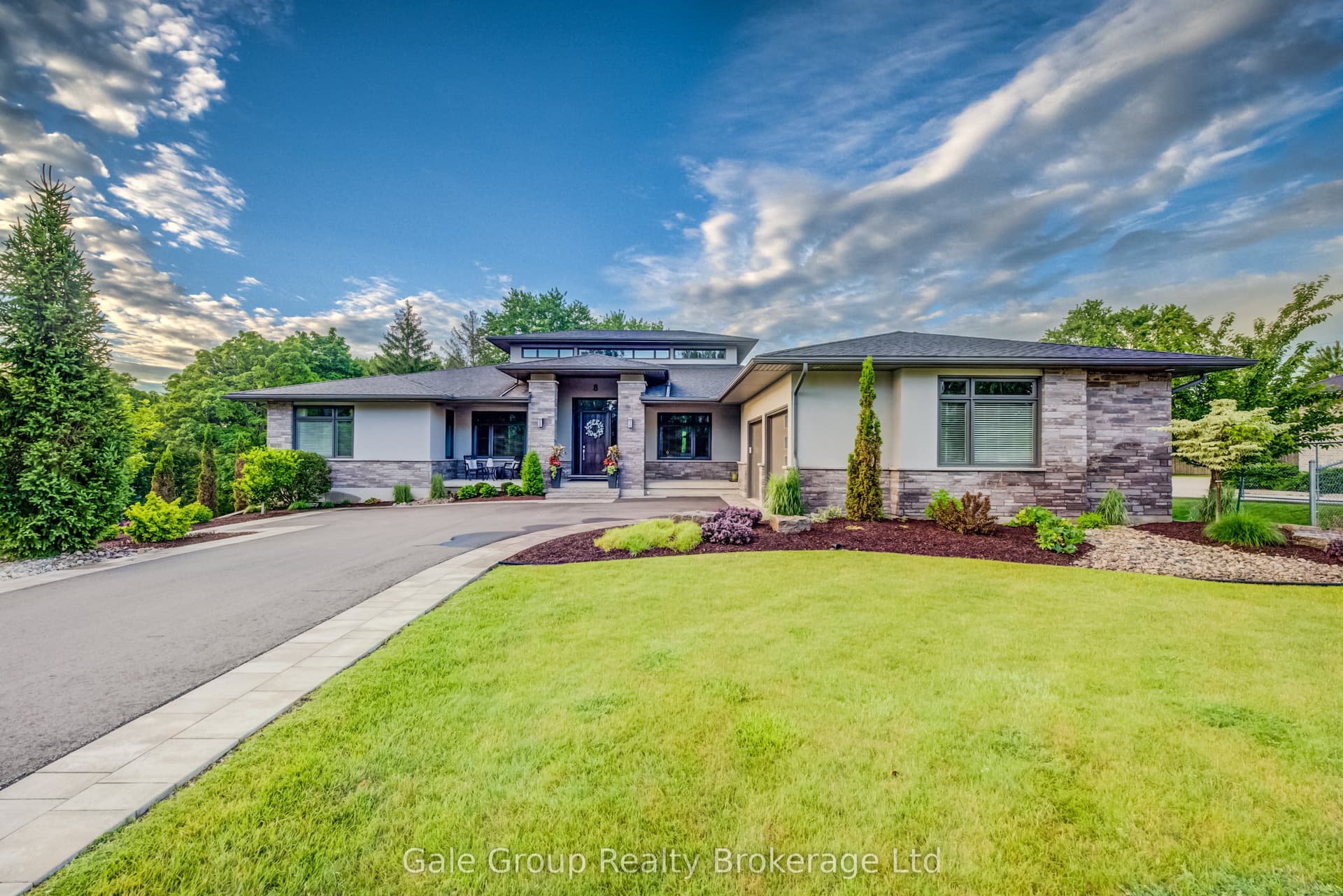 8 Pittock Park Road, Woodstock, ON N4S 7W1