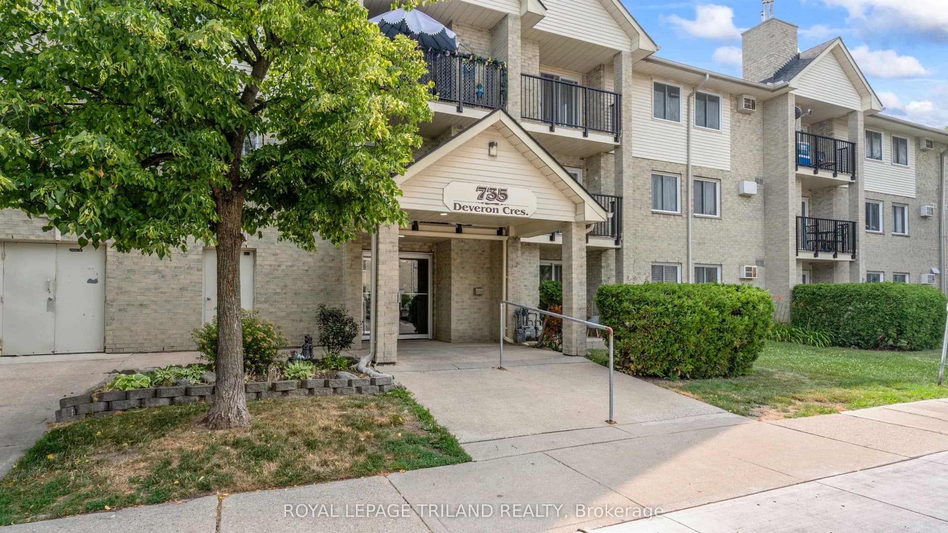 735 DEVERON Crescent 116, London South, ON N5Z 4X8
