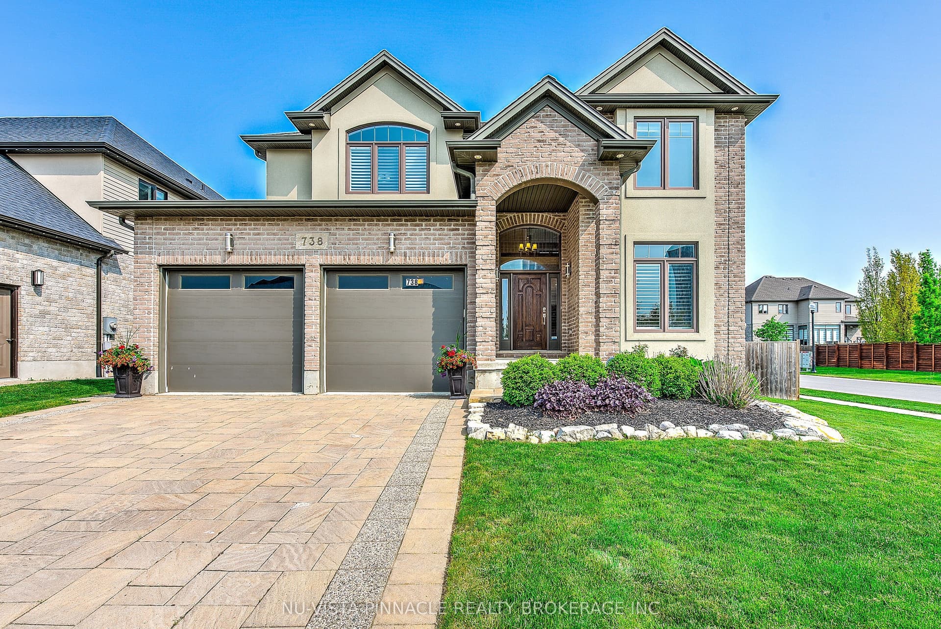738 Hickoryridge Common, London North, ON N6G 0M9