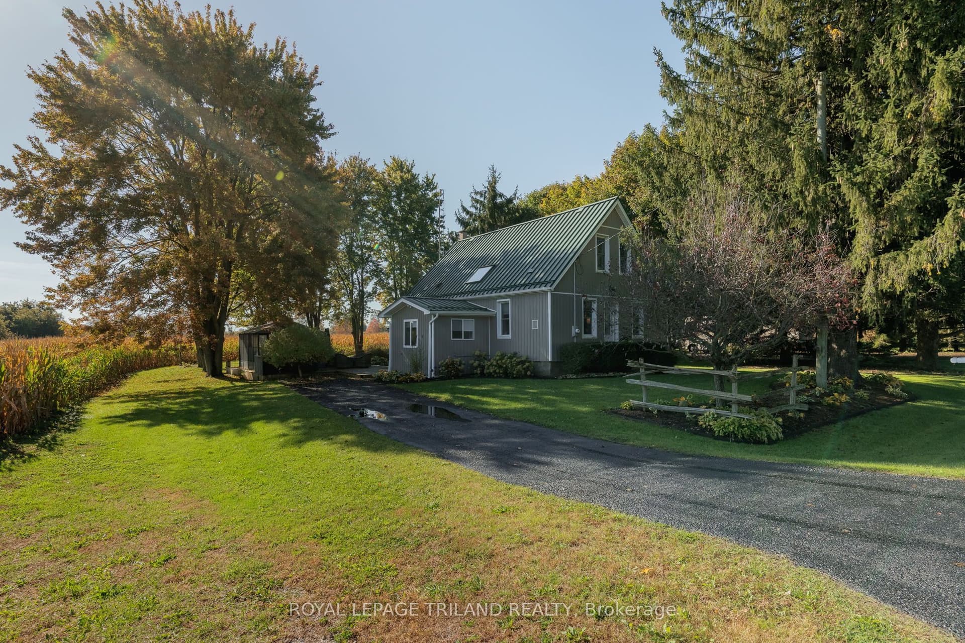 17459 Evelyn Drive, Thames Centre, ON N0M 2P0