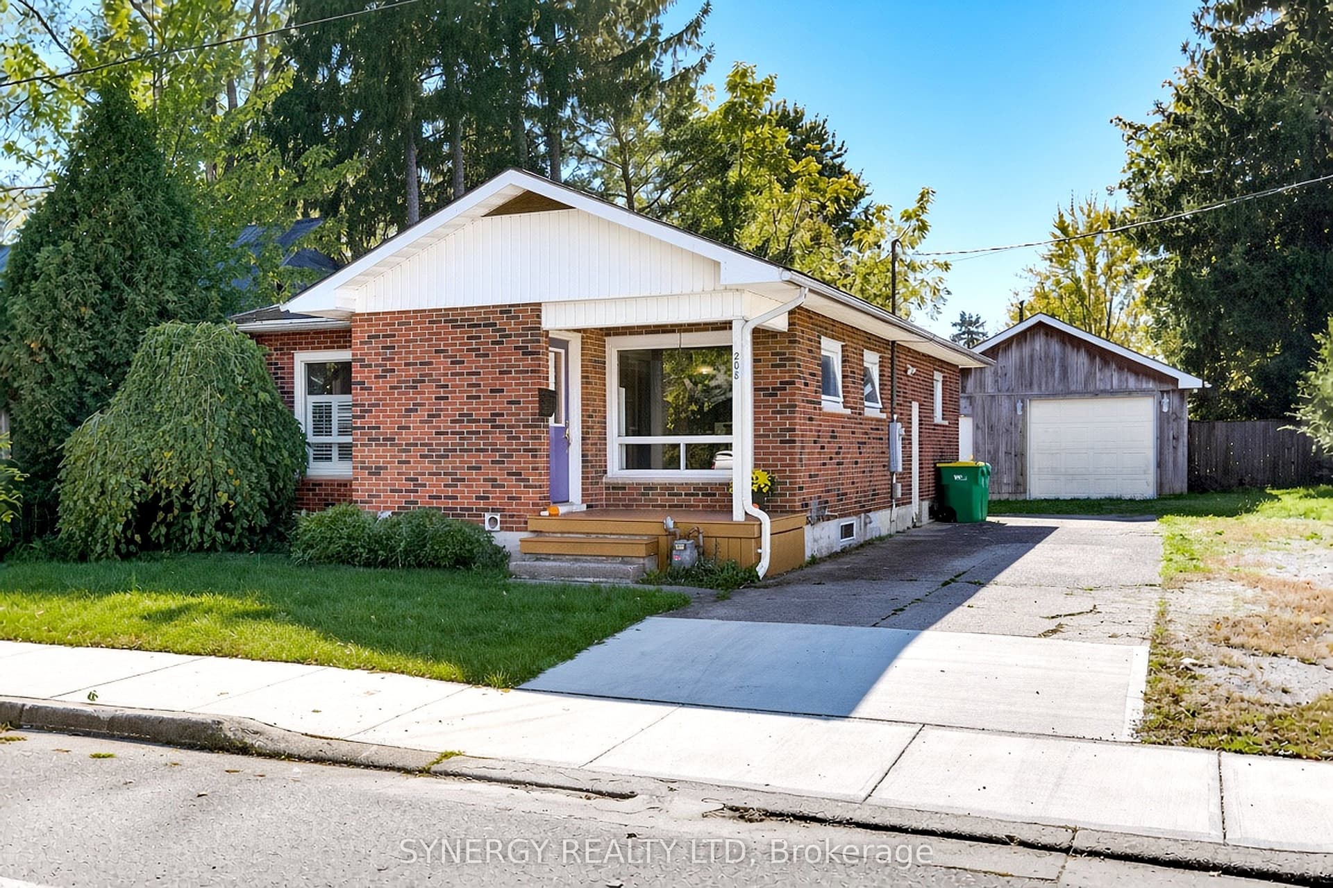 208 King Street, Southwest Middlesex, ON N0L 1M0