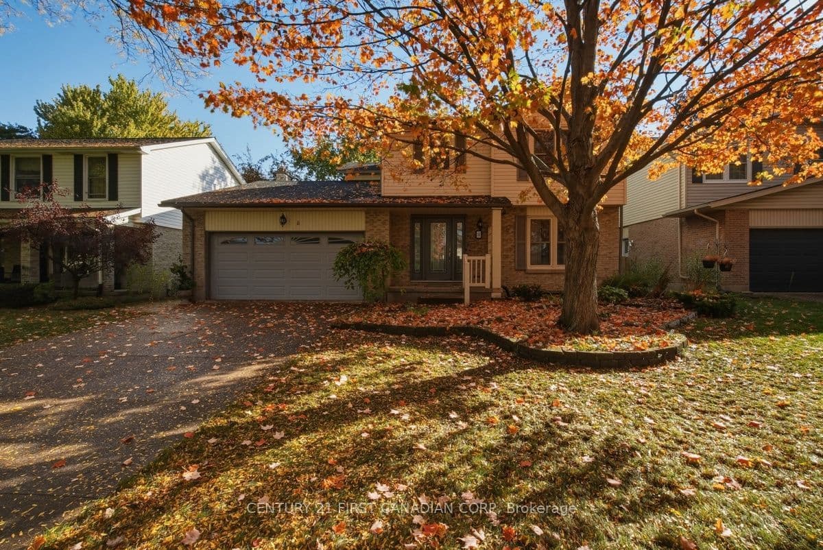 11 Four Oaks Crescent, London South, ON N6J 4B6