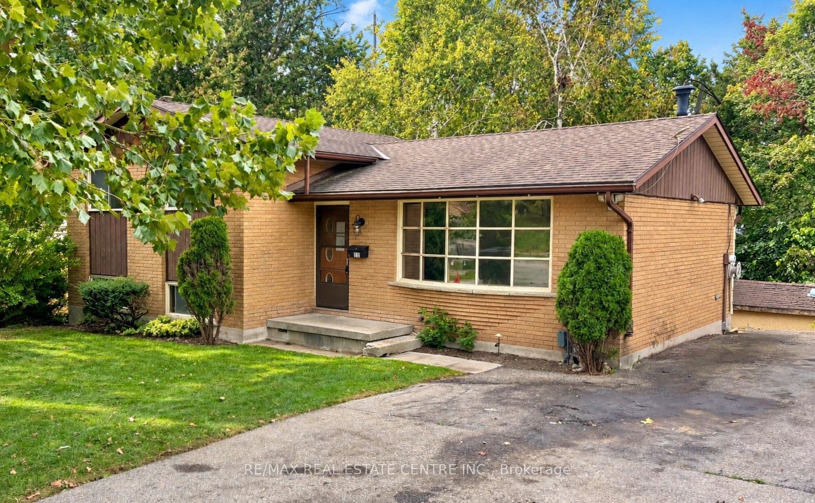 213 Belgrave Street W, Woodstock, ON N4S 7K1