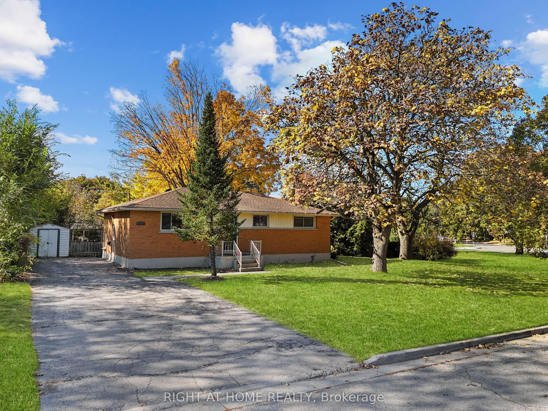 1183 Patann Drive, London East, ON N5V 2J2, London East