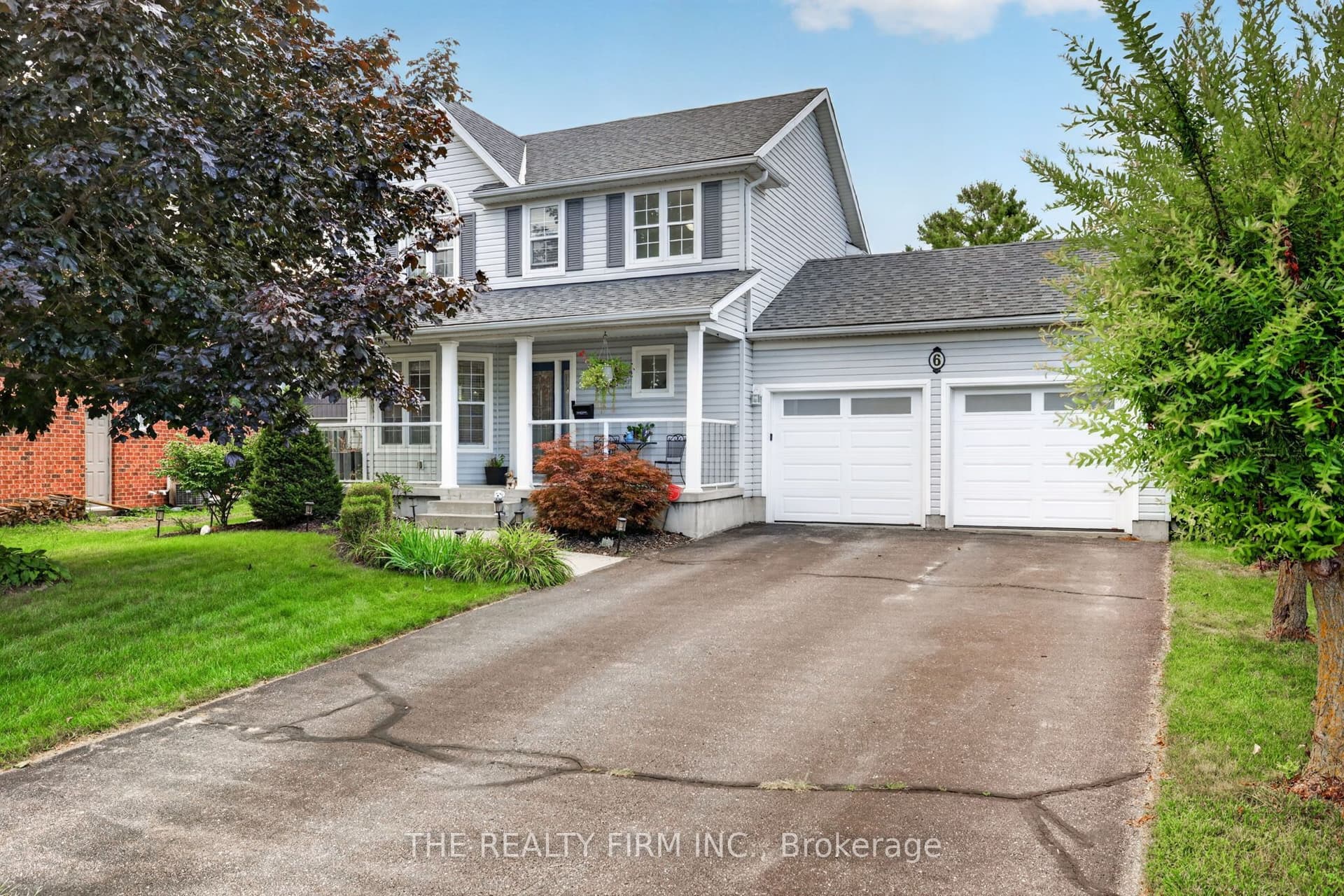 6 Oakdale Place, Ingersoll, ON N5C 4E4