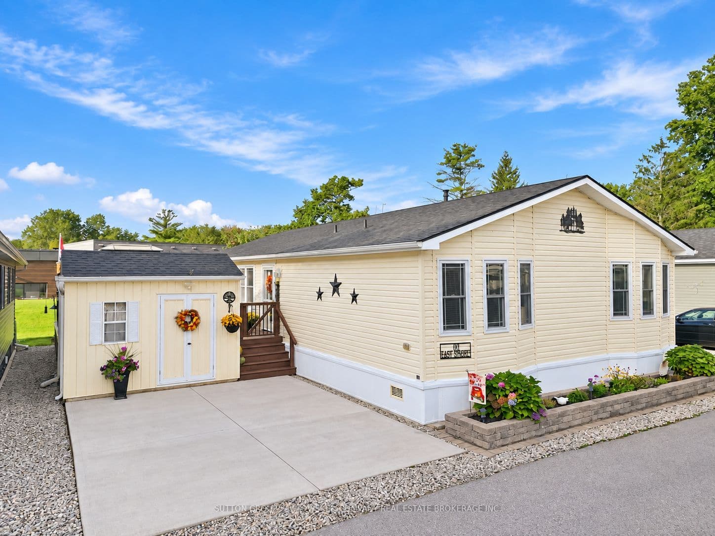 22790 Amiens Road #101, Middlesex Centre, ON N0L 1R0