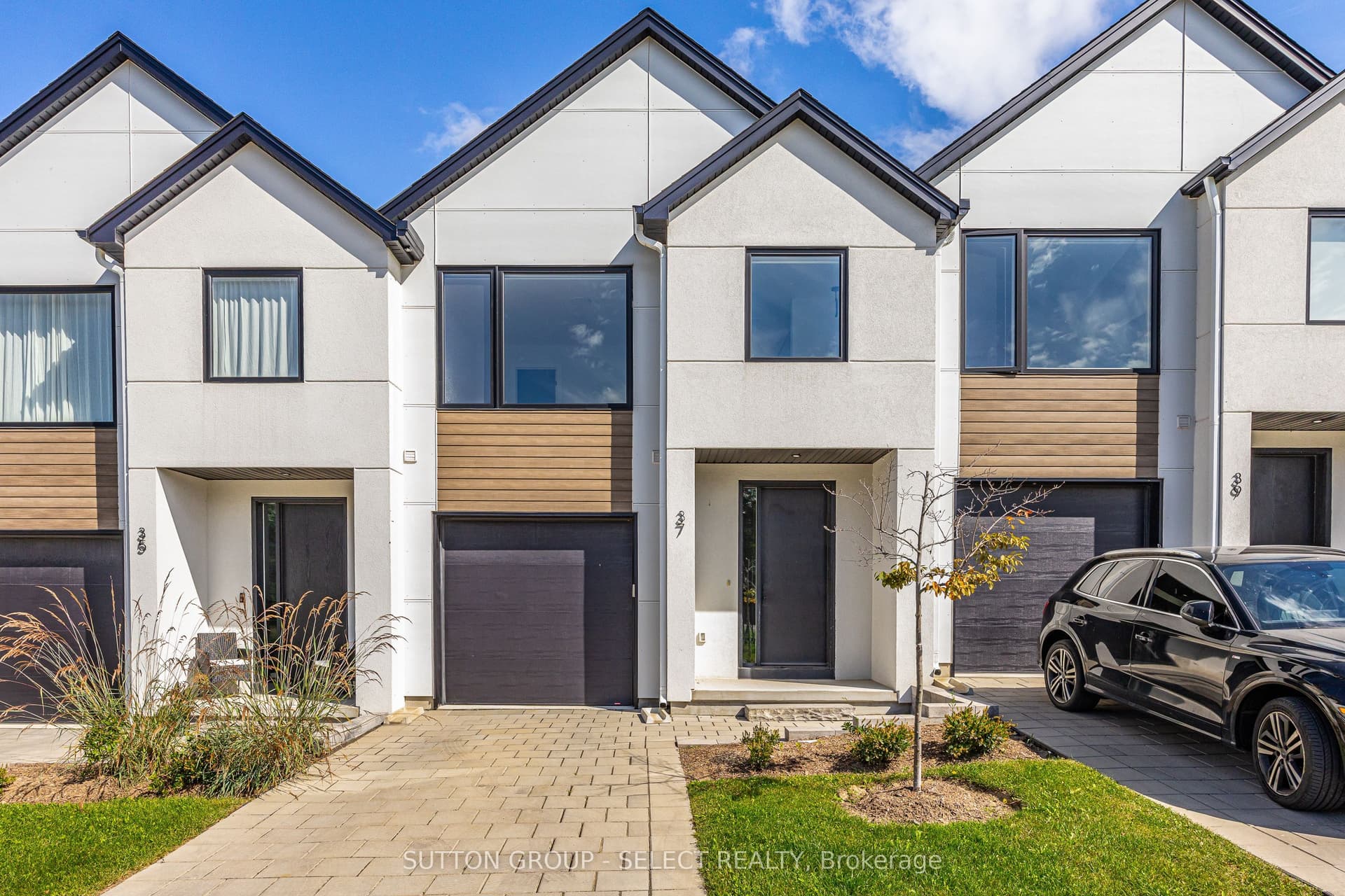 1965 Upperpoint Gate 37, London South, ON N6K 0L2
